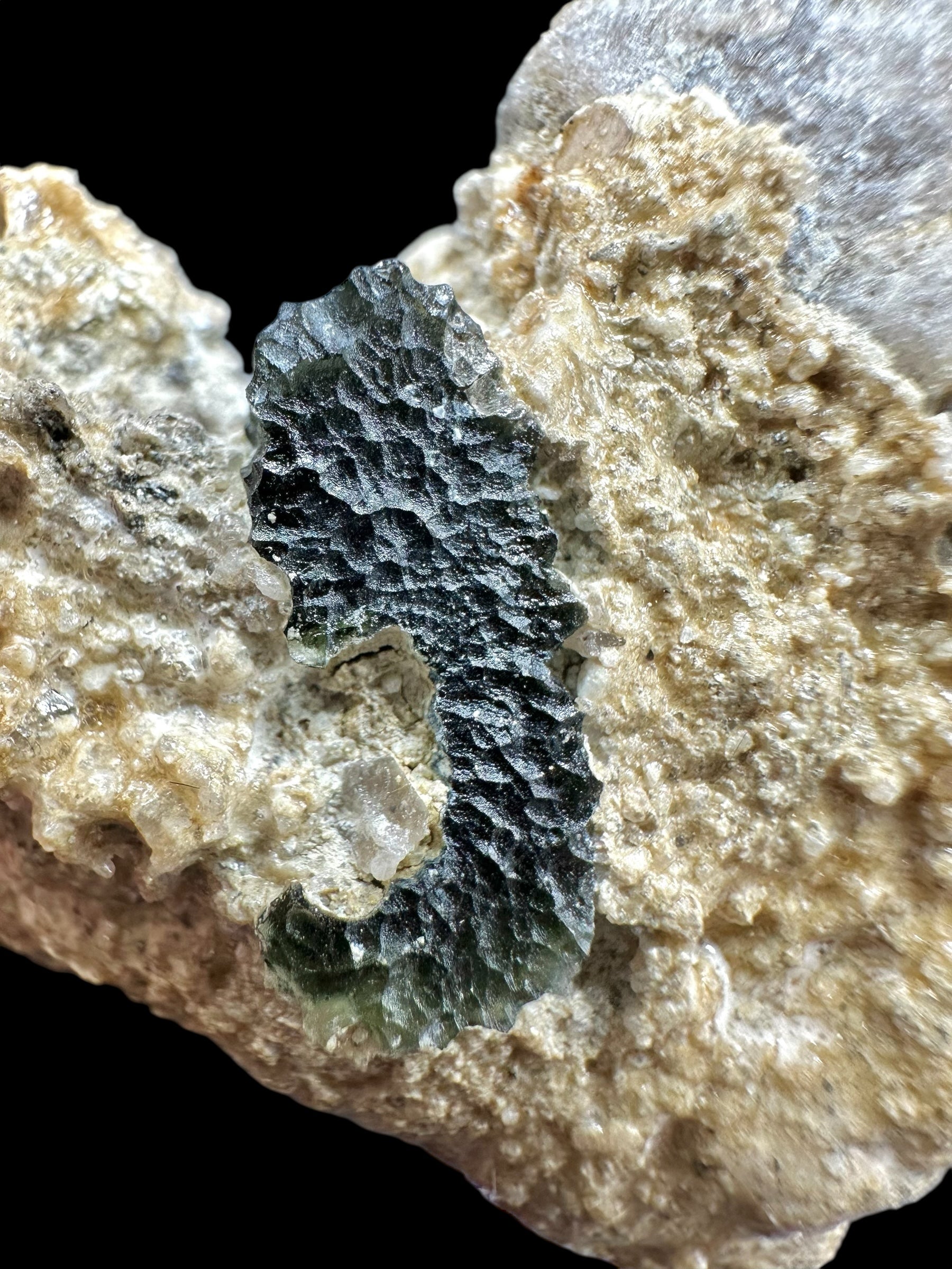 Moldavite in the sediment – Besednice Sever - INS032