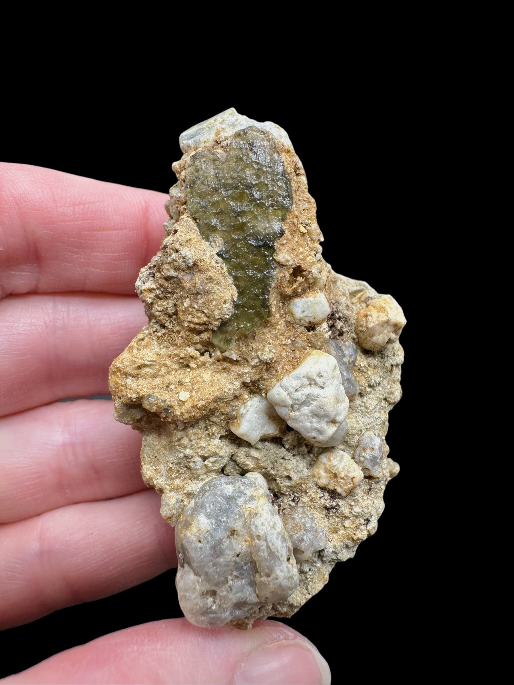 Moldavite in the sediment – Marouskovo pole - INS035