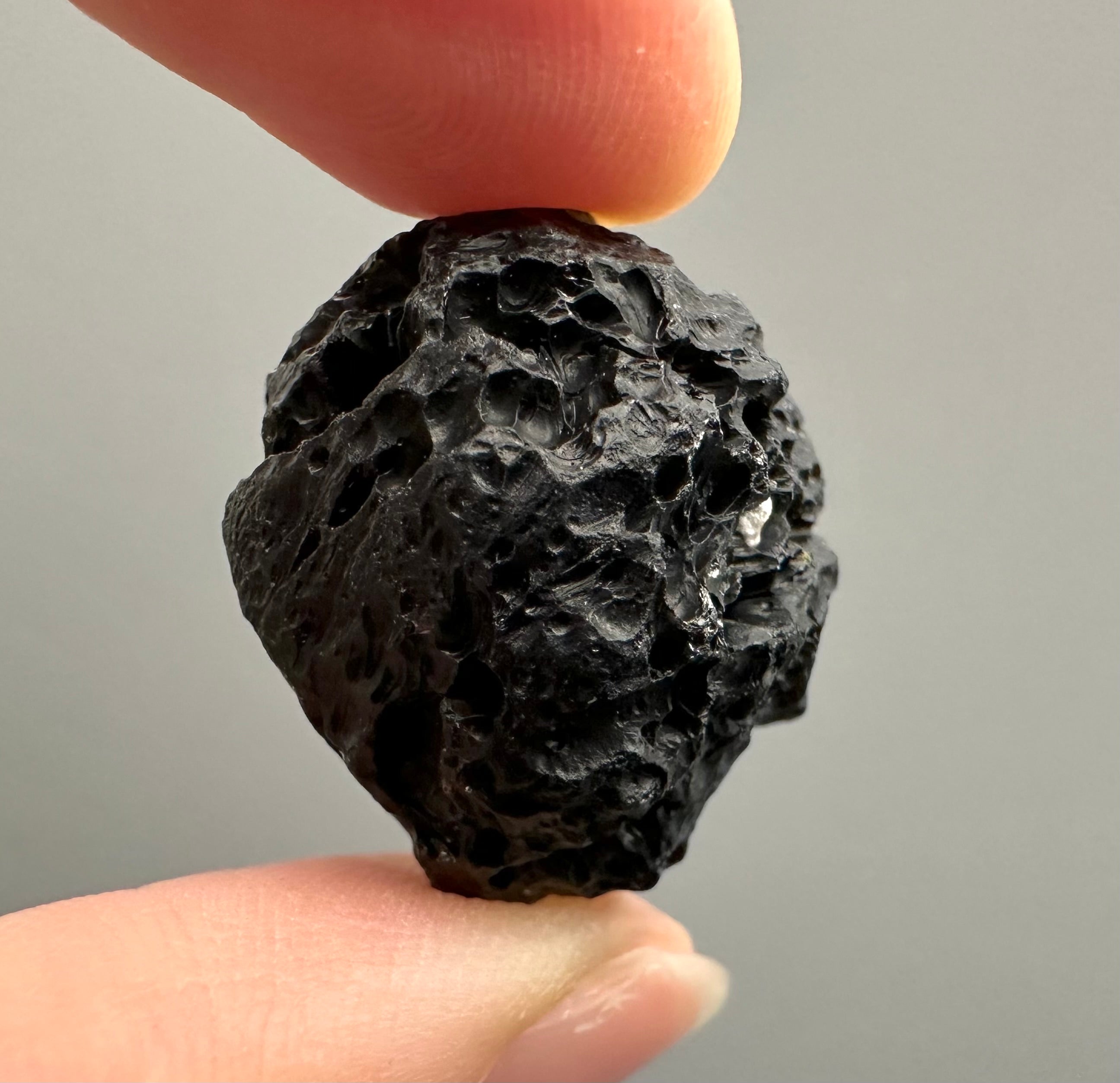Bilitonite "Batu Satam" 8g – Belitung, Indonesia - BI017