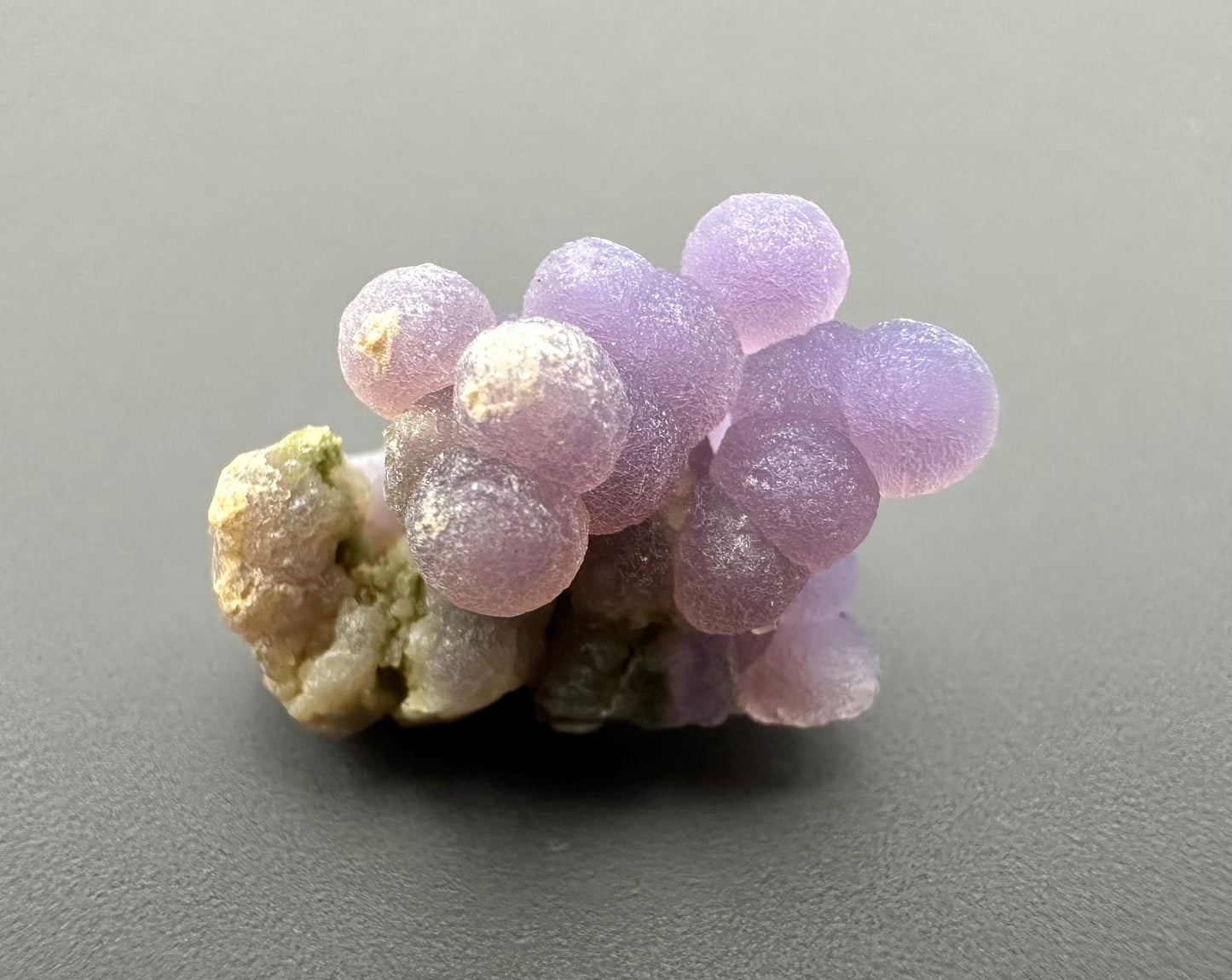 Grape - Chalcedony - Sulawesi, - Indonesia - 1,8g - HCH263