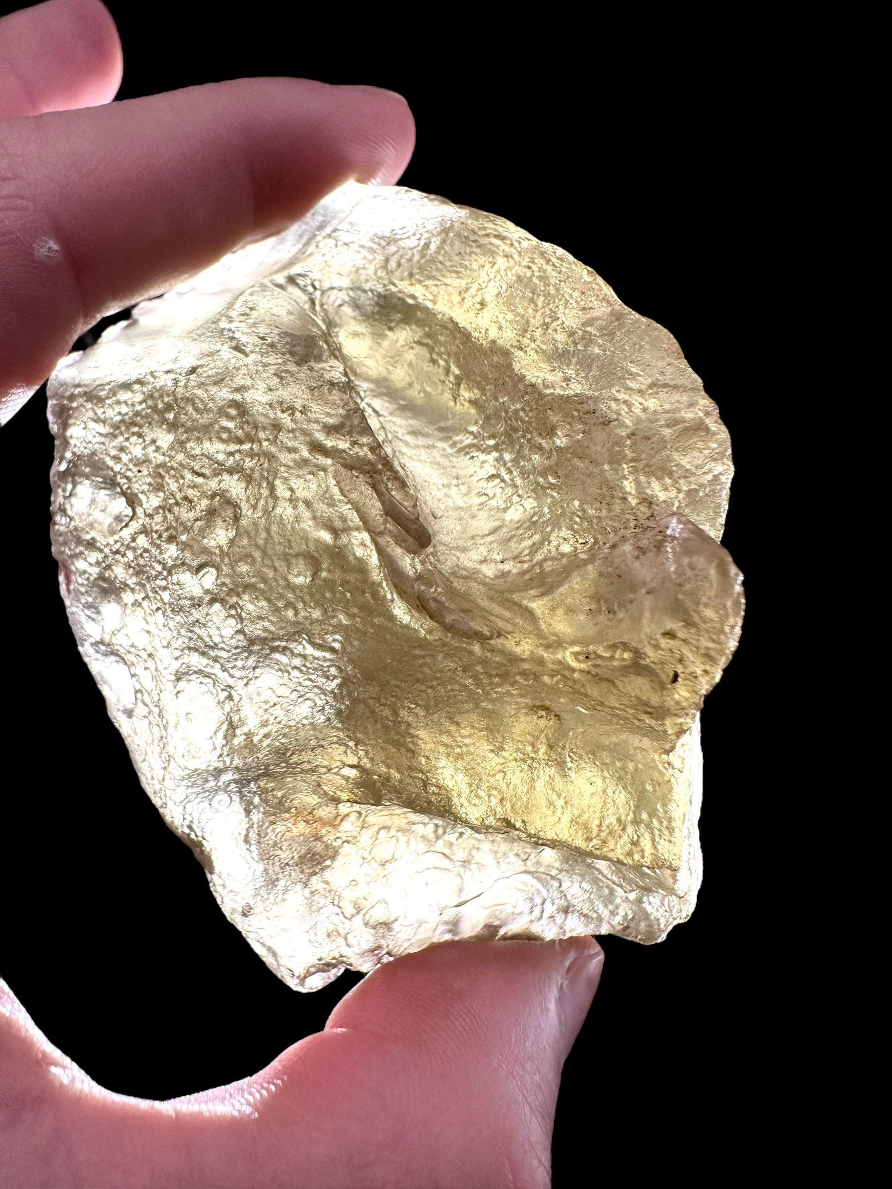 Libyan desert glass – Extra quality, hole - LPS035