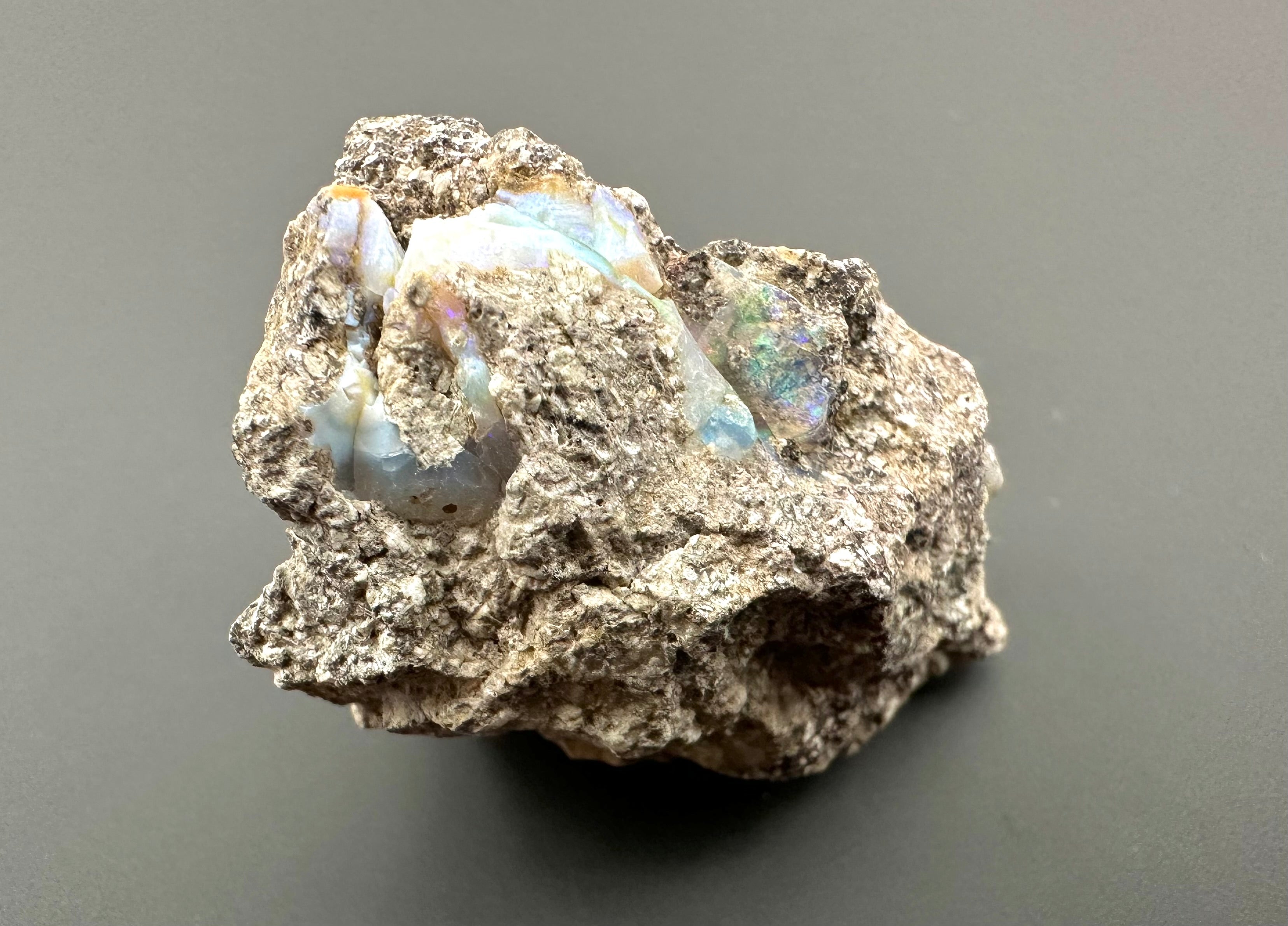 Precious opal – Dubnik, Slovakia - SOP006