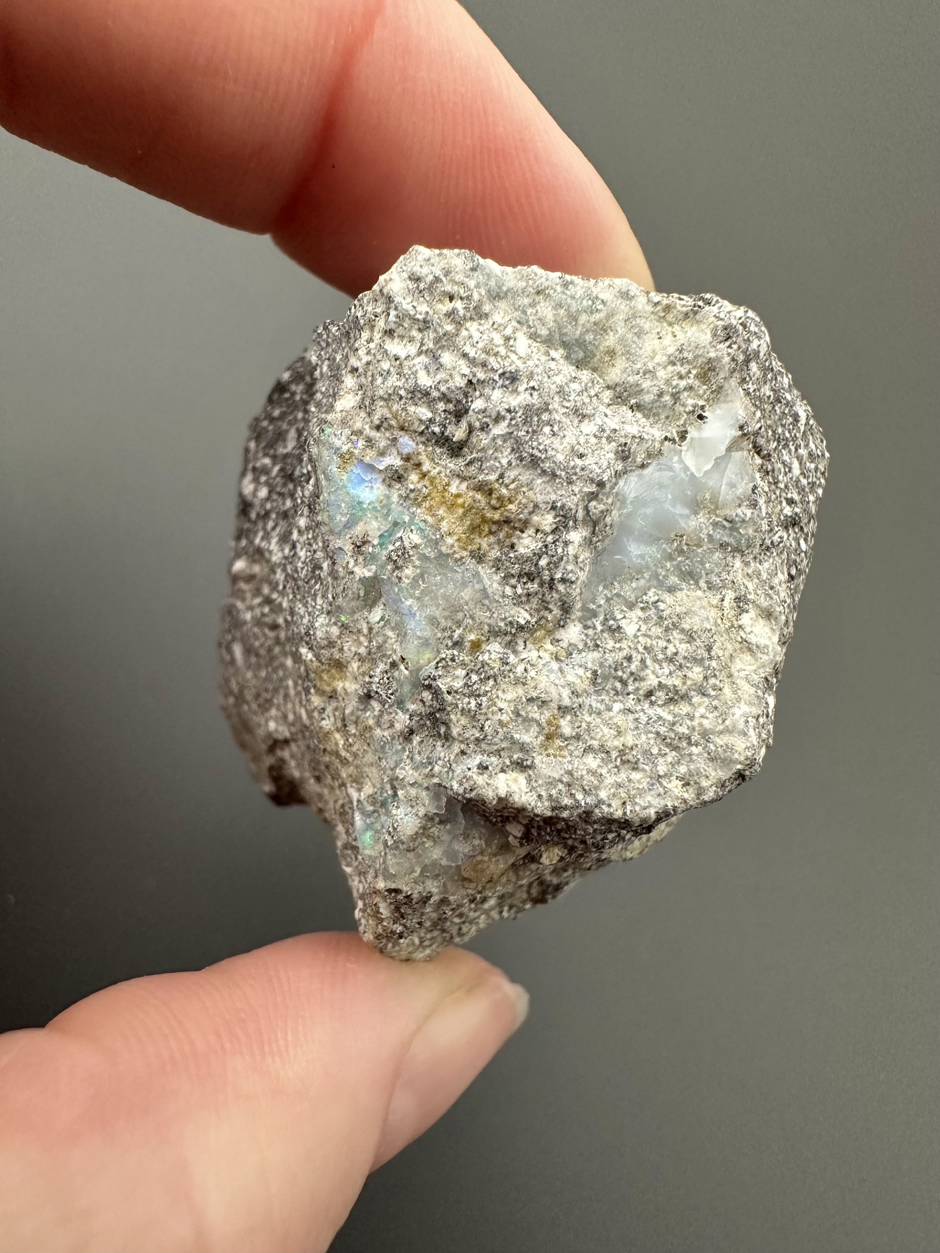 Precious opal – Dubnik, Slovakia - SOP007