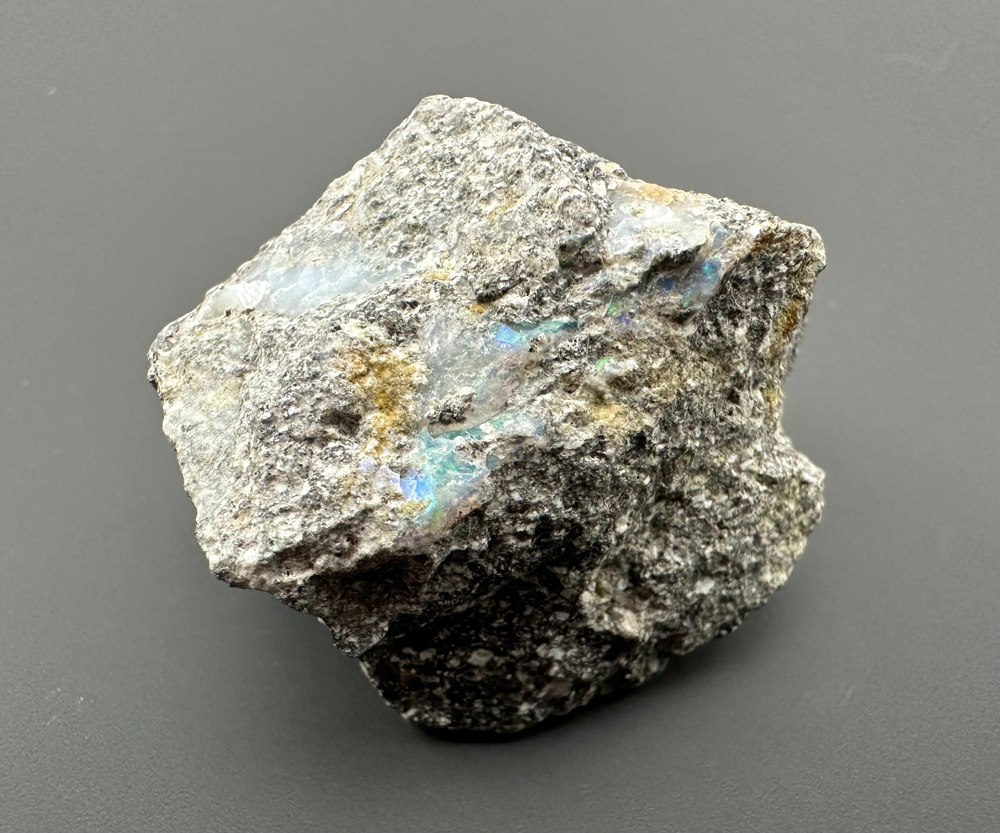 Precious opal – Dubnik, Slovakia - SOP007