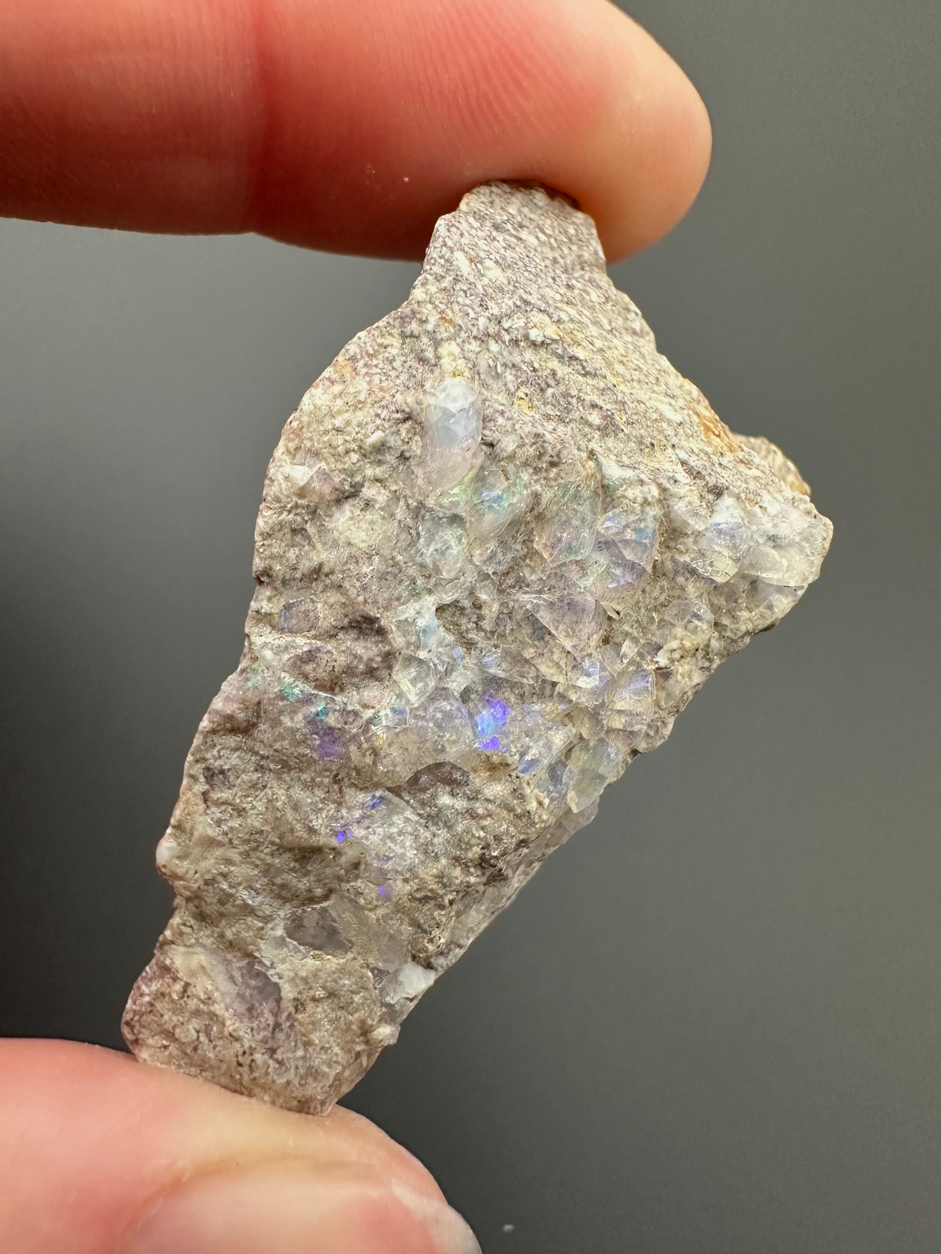 Precious opal – Dubnik, Slovakia - SOP008