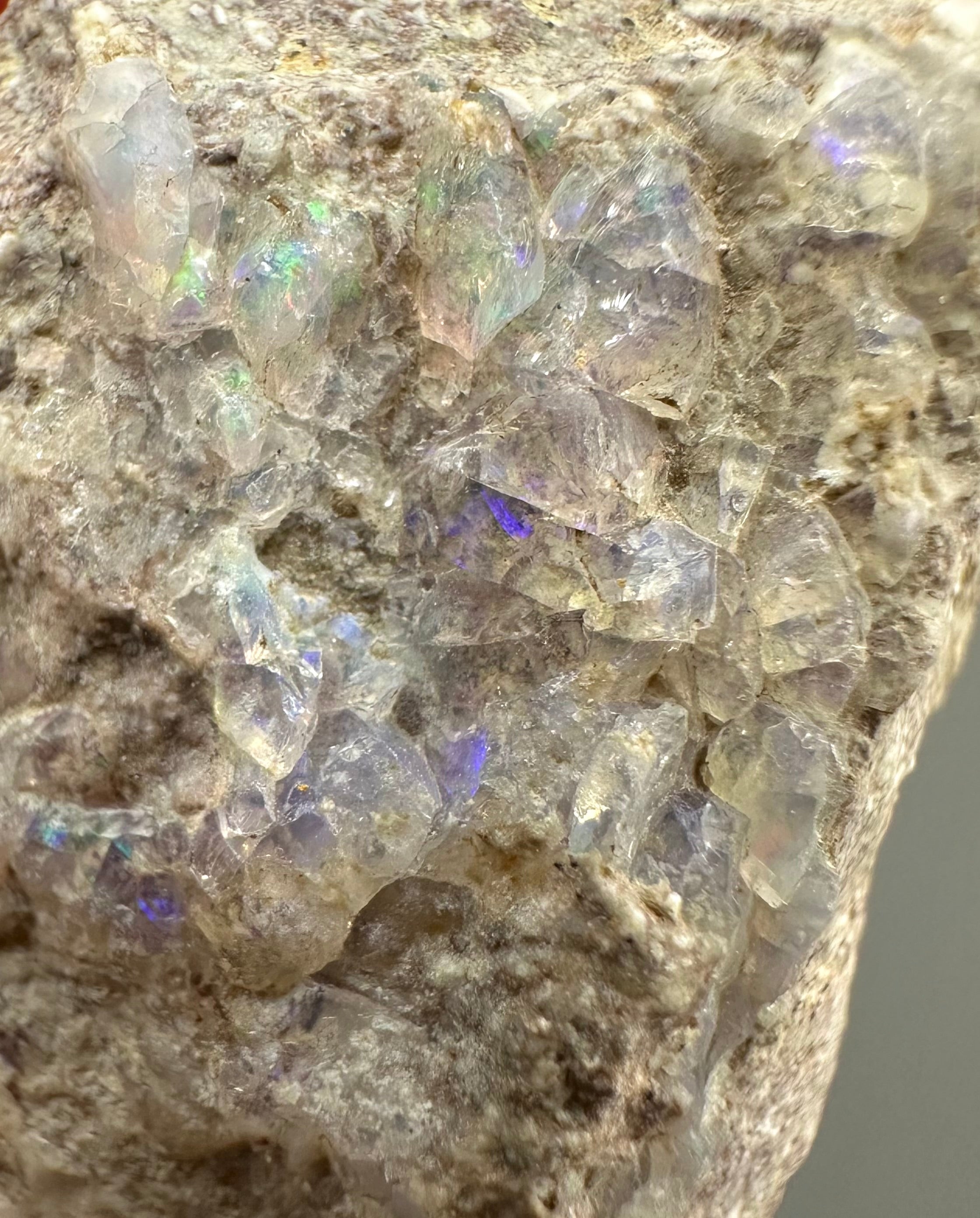Precious opal – Dubnik, Slovakia - SOP008