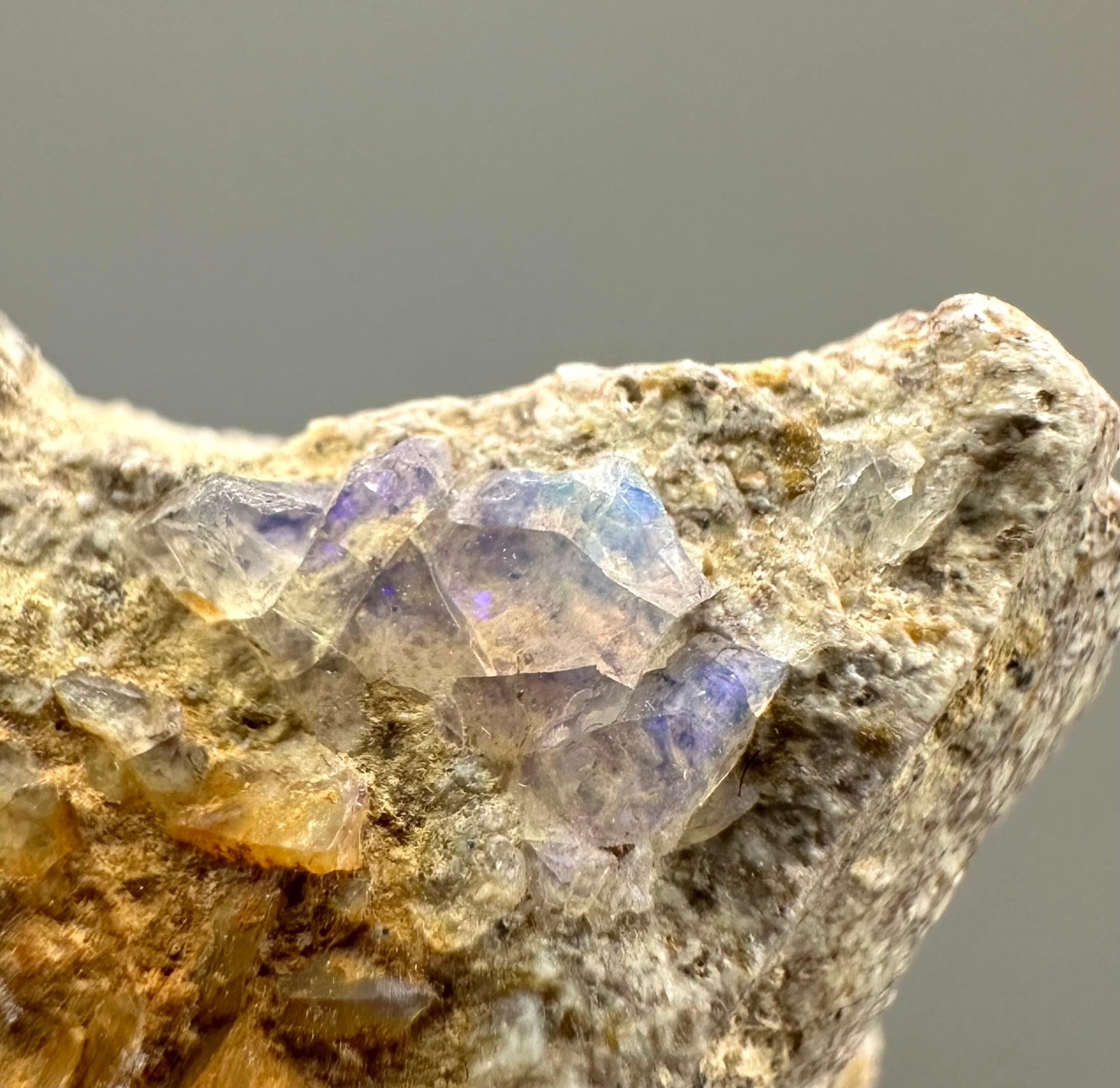 Precious opal – Dubnik, Slovakia - SOP008