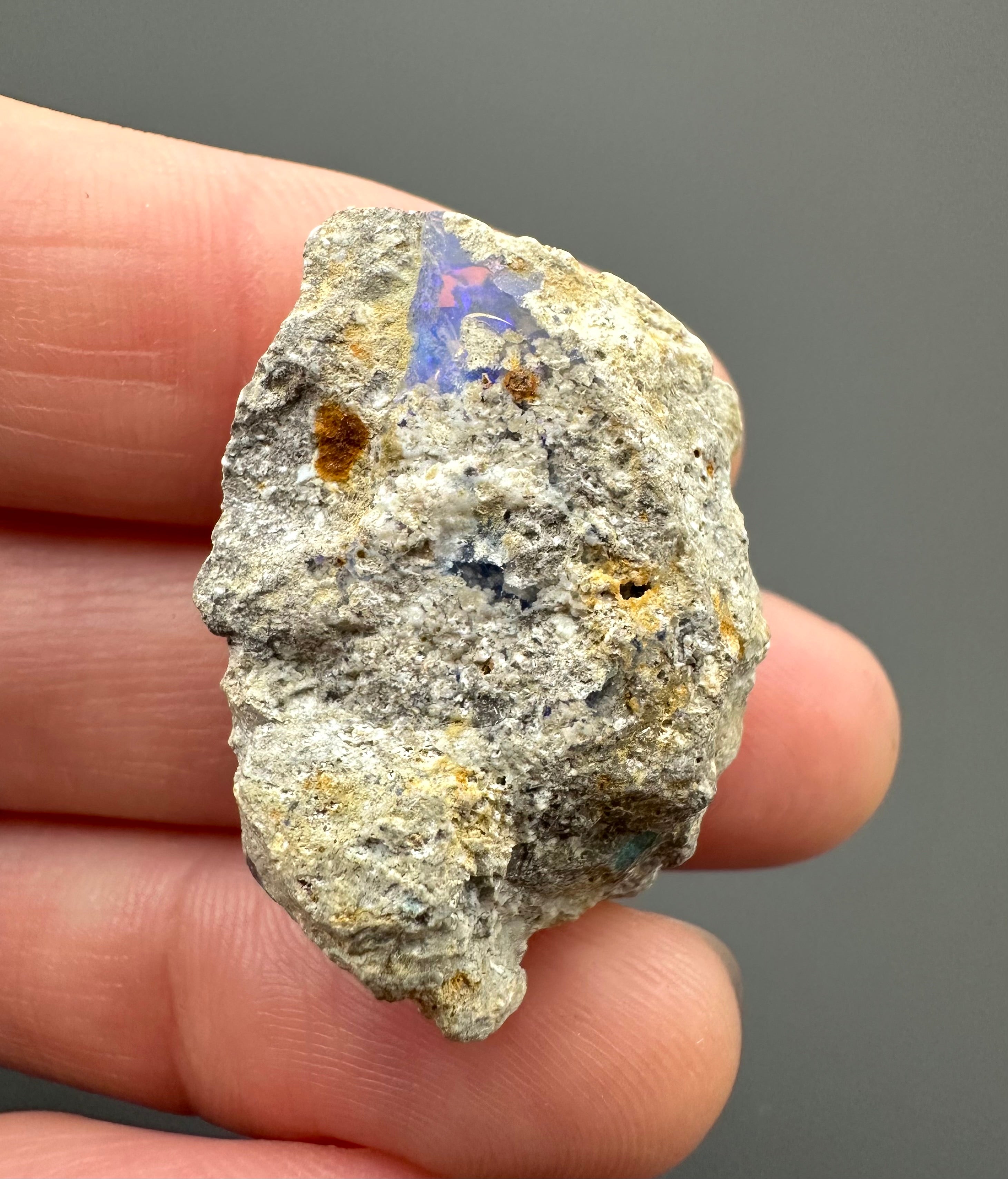 Precious opal – Dubnik, Slovakia - SOP009