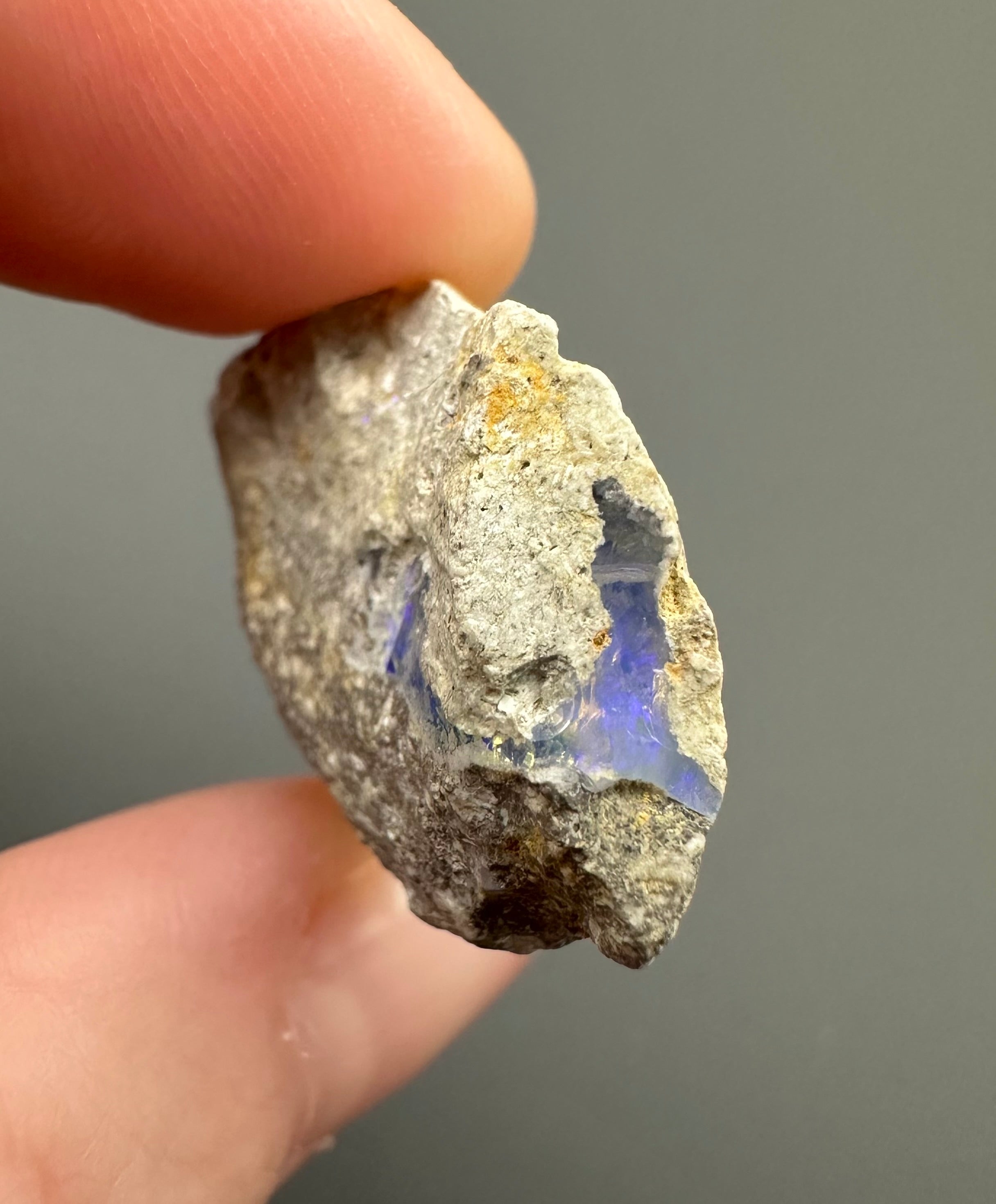 Precious opal – Dubnik, Slovakia - SOP009