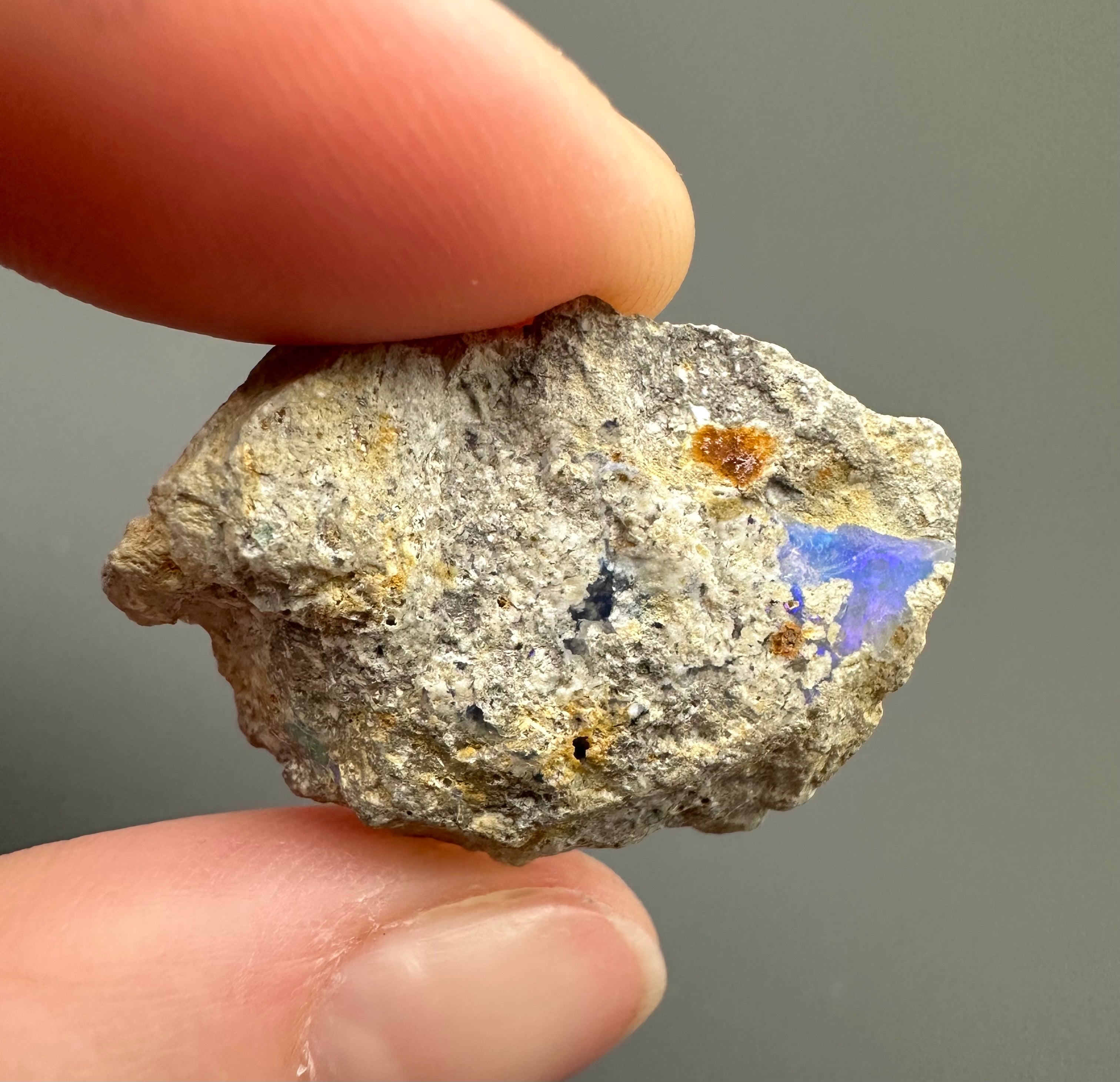Precious opal – Dubnik, Slovakia - SOP009