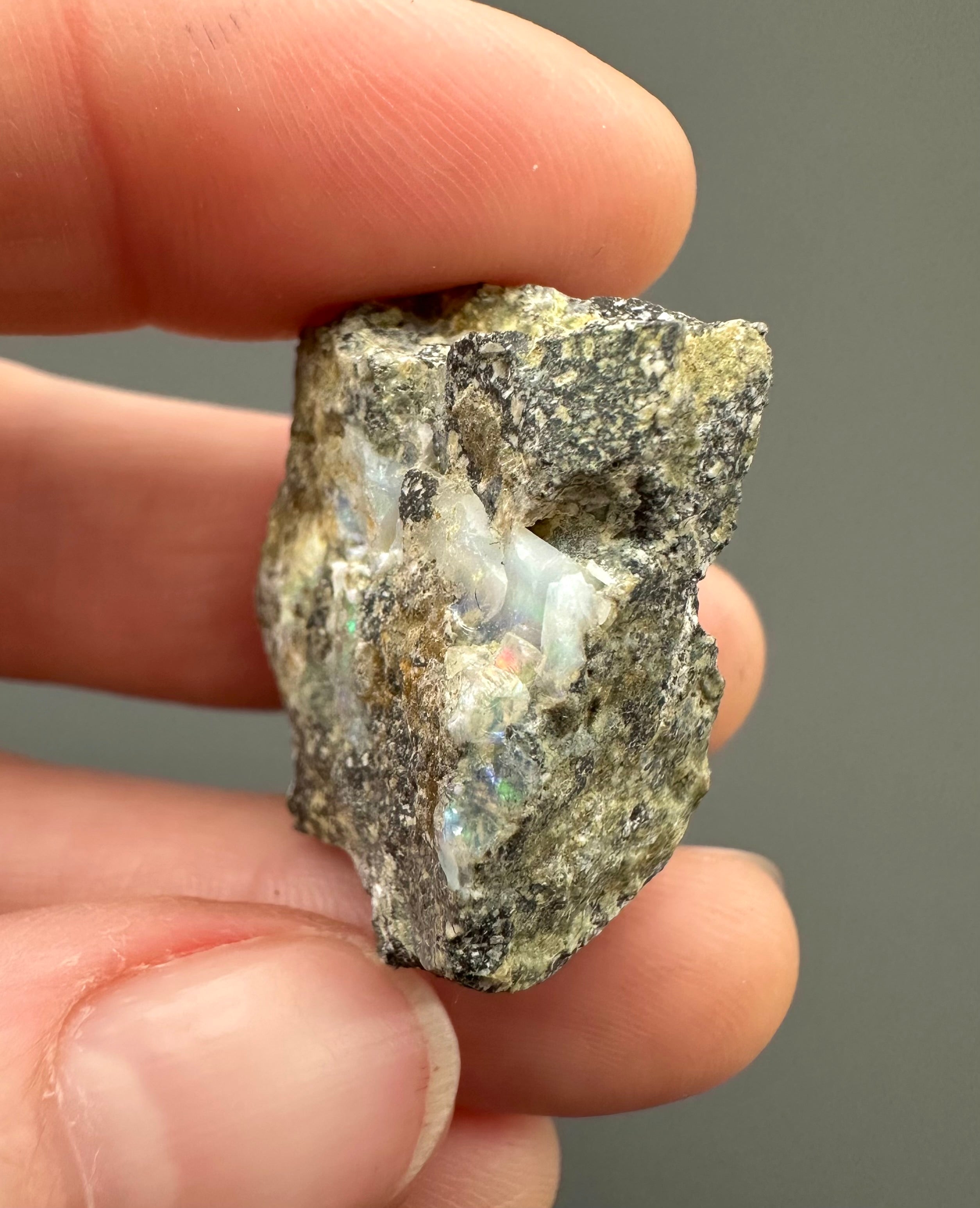 Precious opal – Dubnik, Slovakia - SOP010