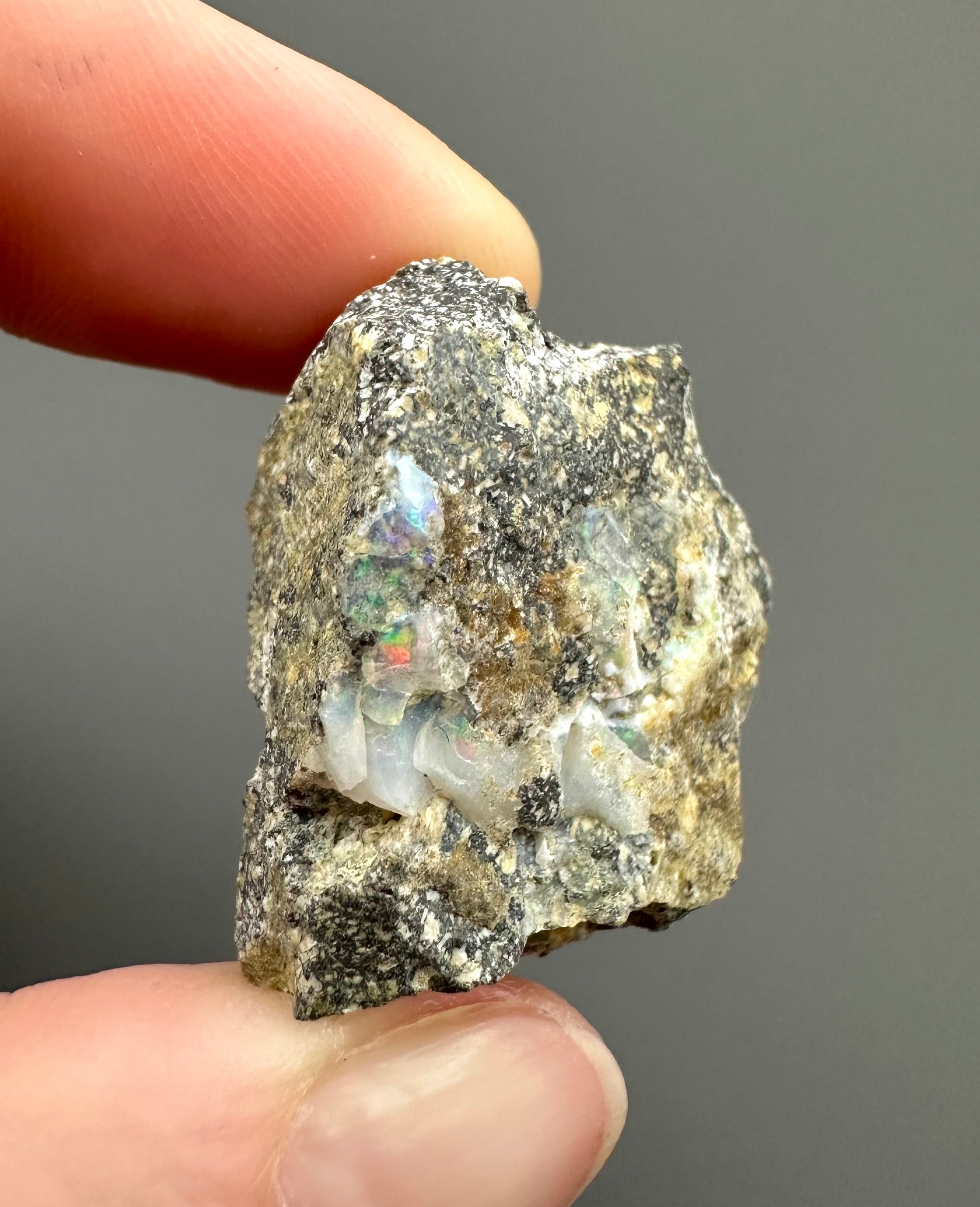 Precious opal – Dubnik, Slovakia - SOP010