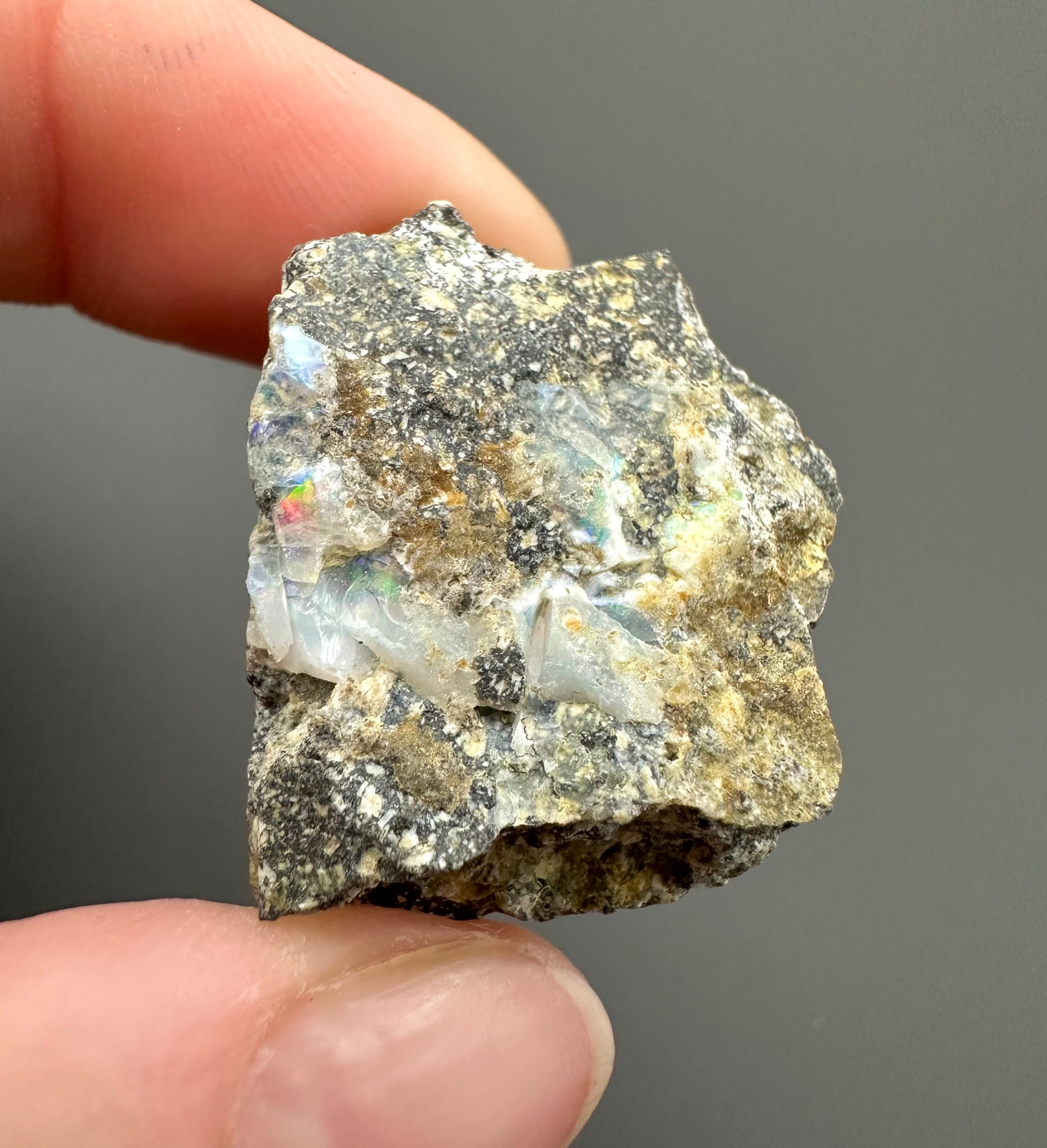 Precious opal – Dubnik, Slovakia - SOP010