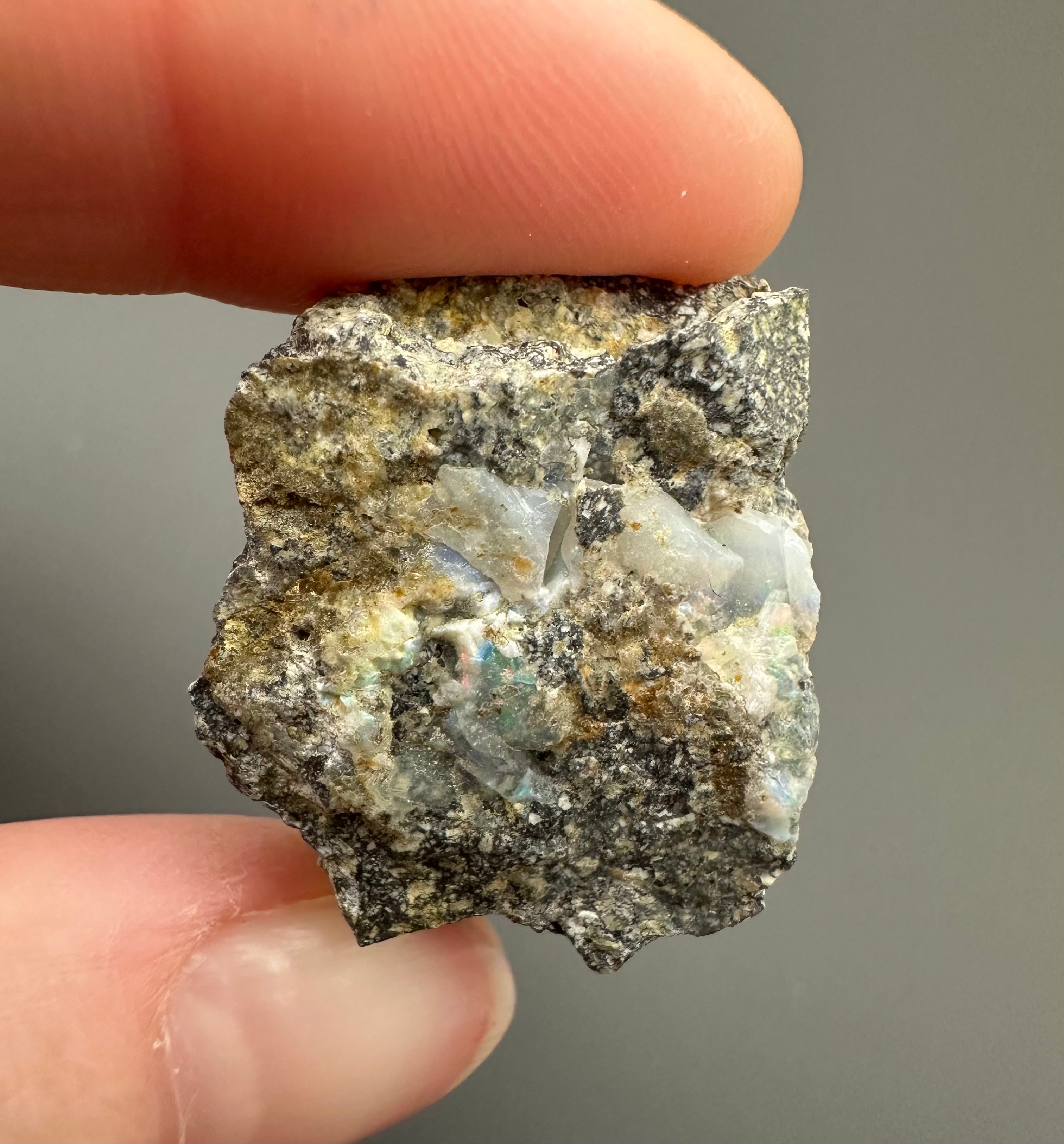 Precious opal – Dubnik, Slovakia - SOP010