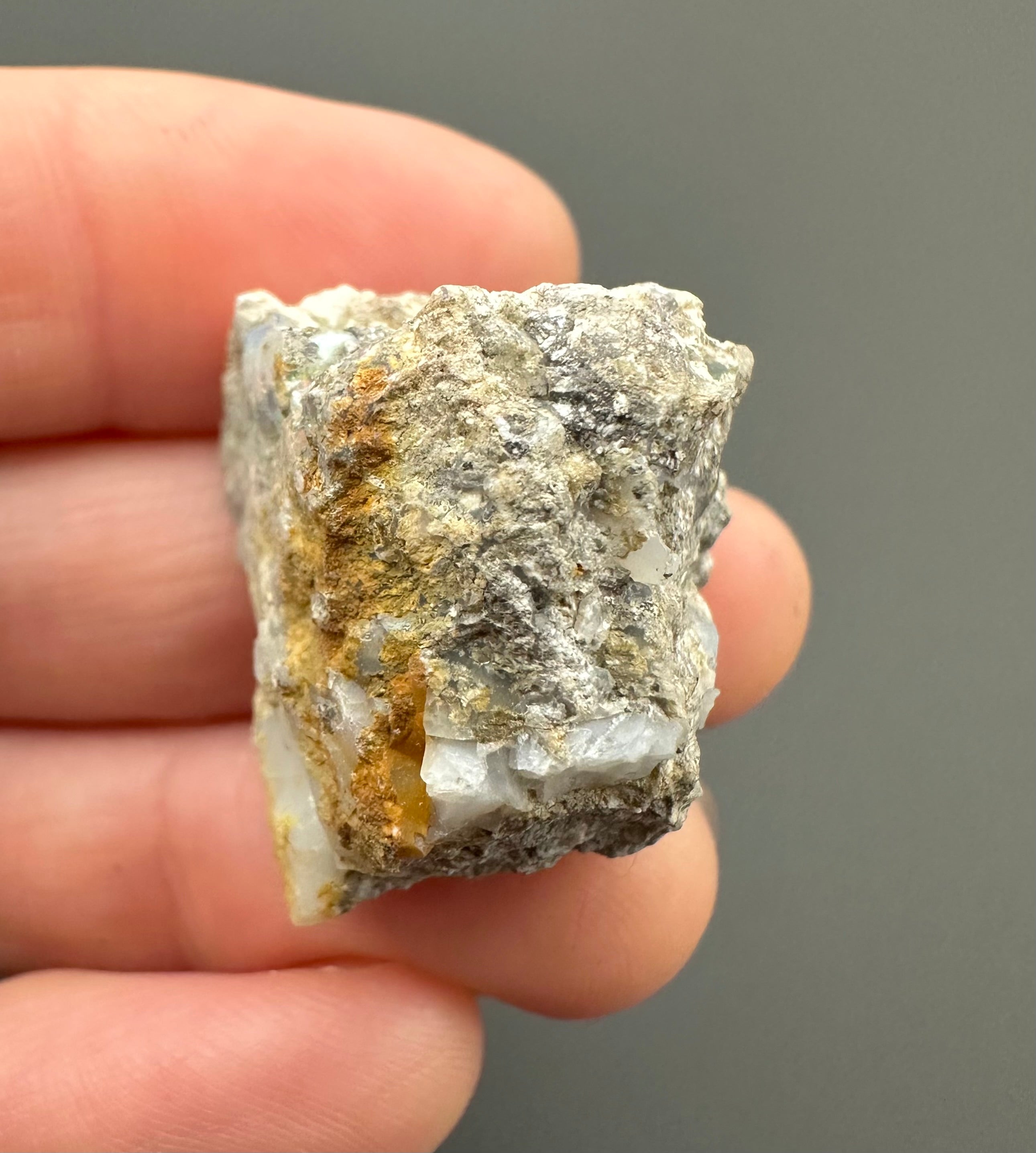 Precious opal – Dubnik, Slovakia - SOP012