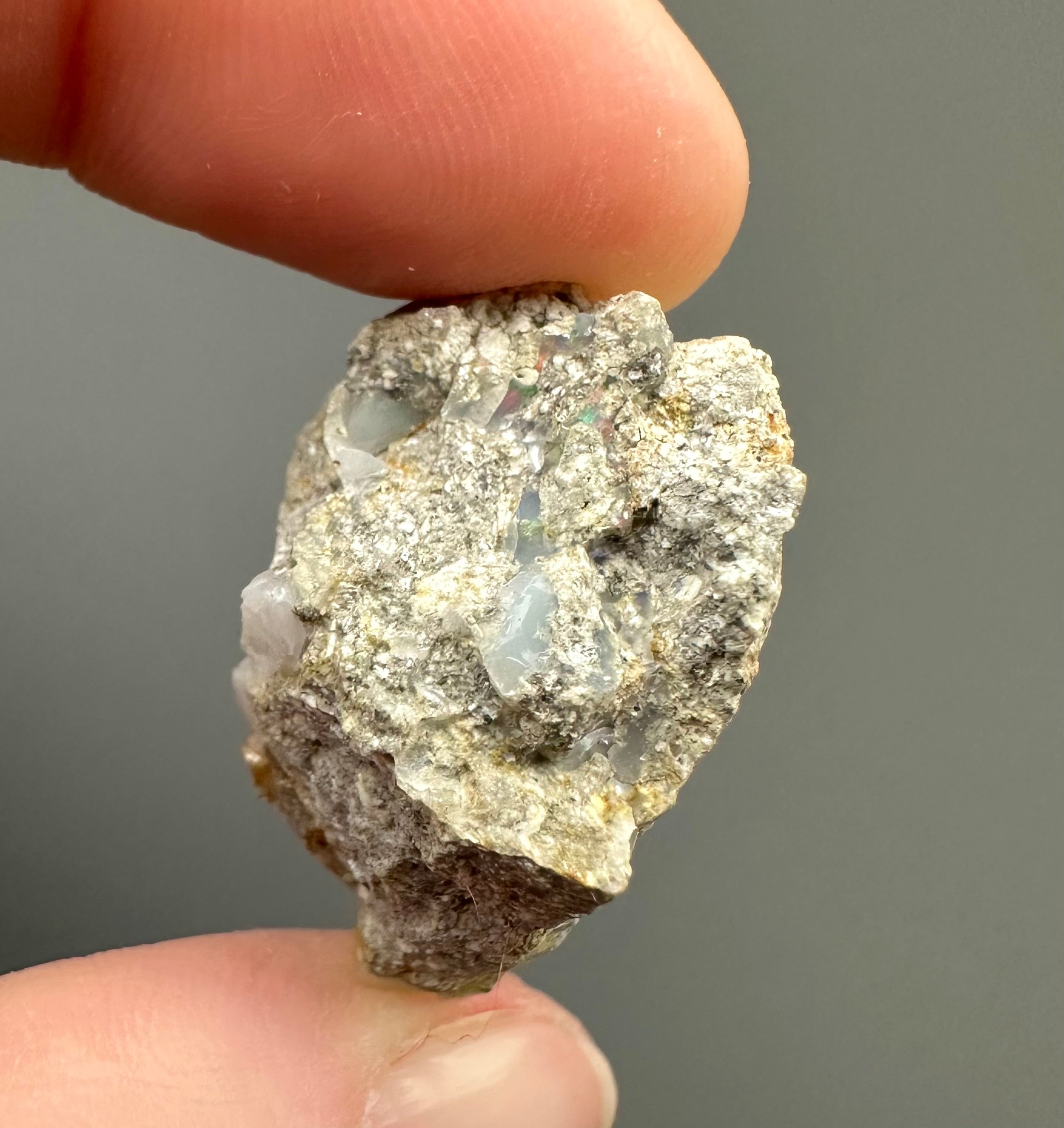 Precious opal – Dubnik, Slovakia - SOP012