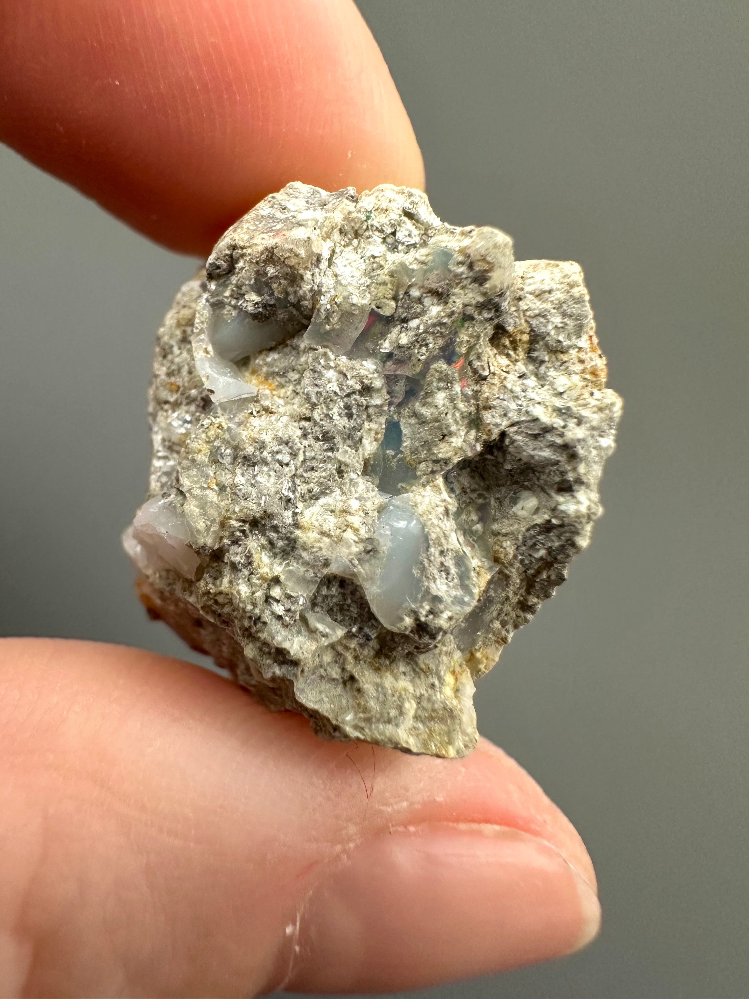 Precious opal – Dubnik, Slovakia - SOP012