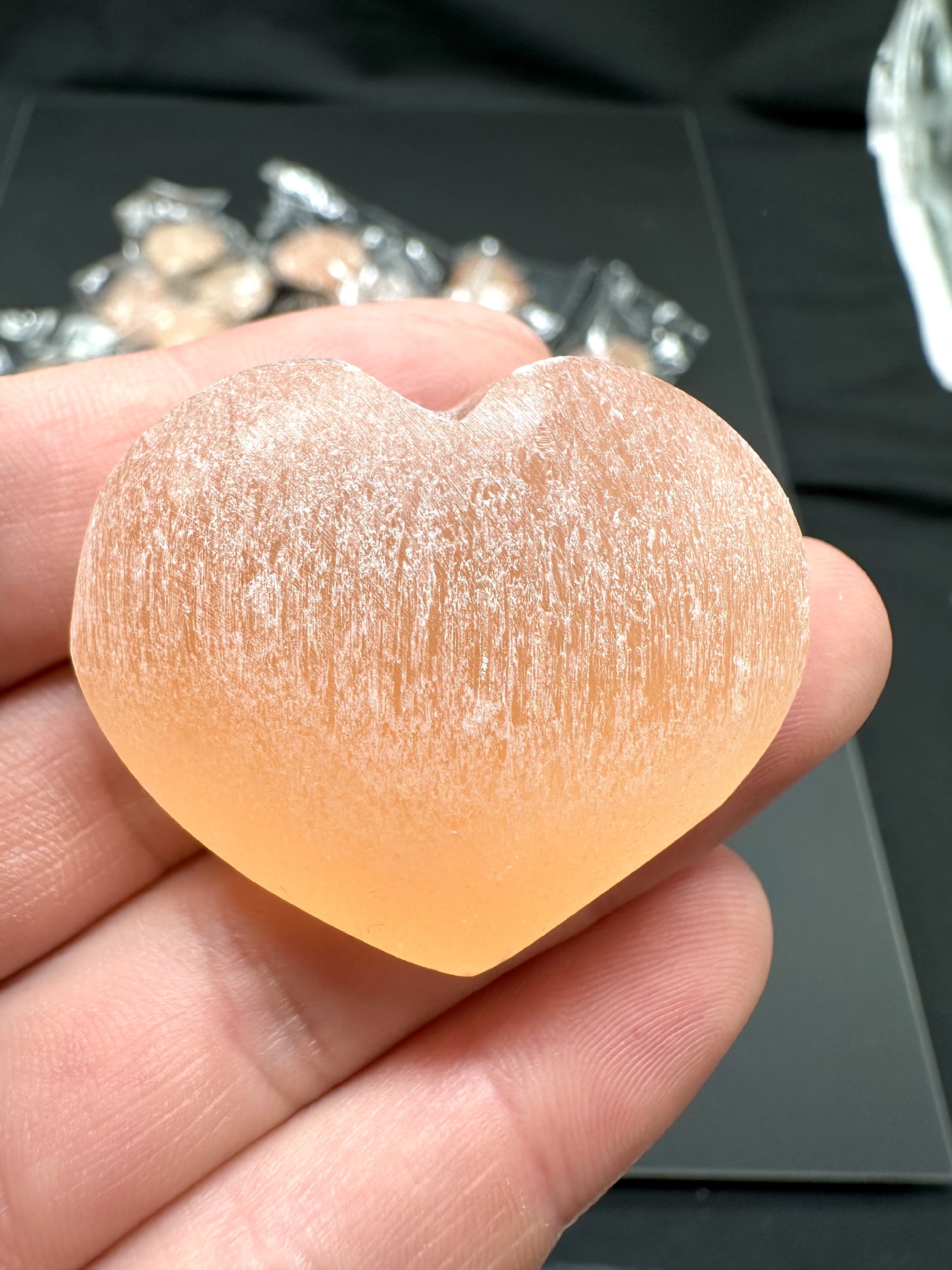 Selenite hearts 50 pcs 4 cm (orange), Morocco - VO1
