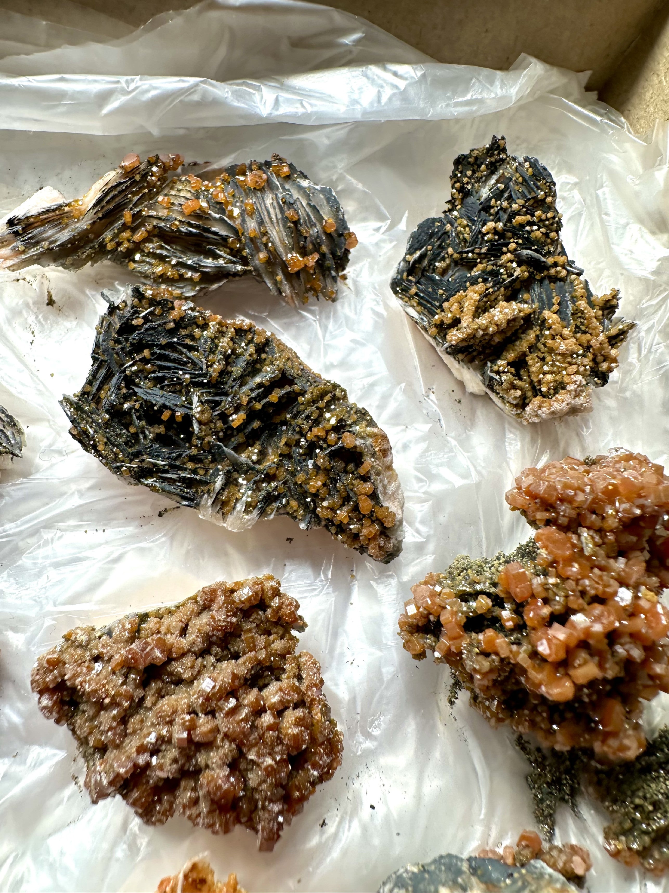 Vanadinite 3-5 cm – Morocco 1000g - VO5