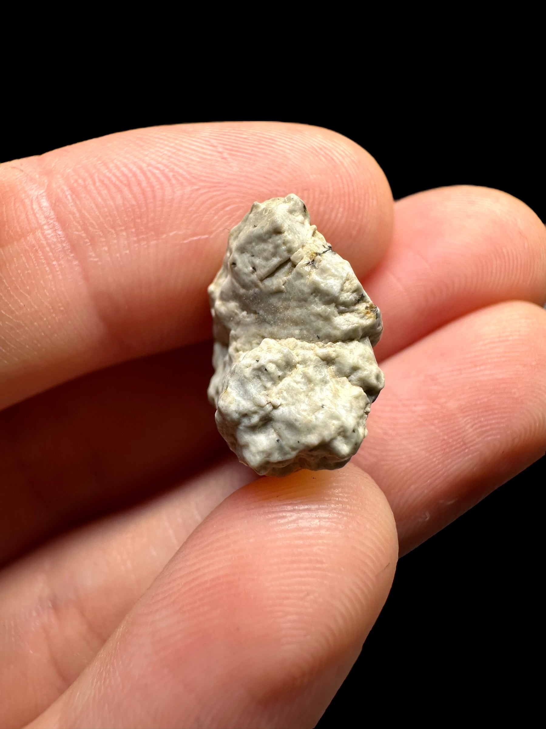 Meteorite Djoua 001 – 4g – Algeria - MEDJ05