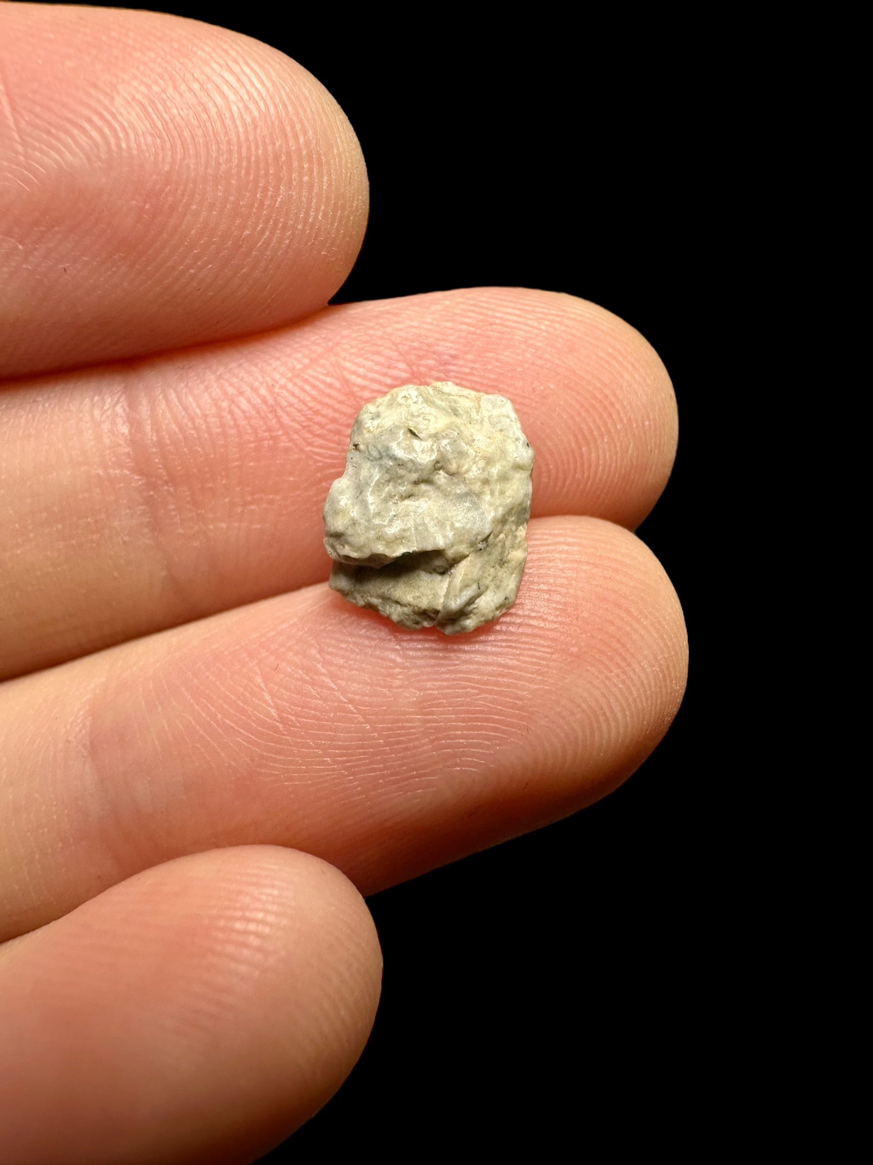 Meteorite Djoua 001 – 0,43g – Algeria - MEDJ07