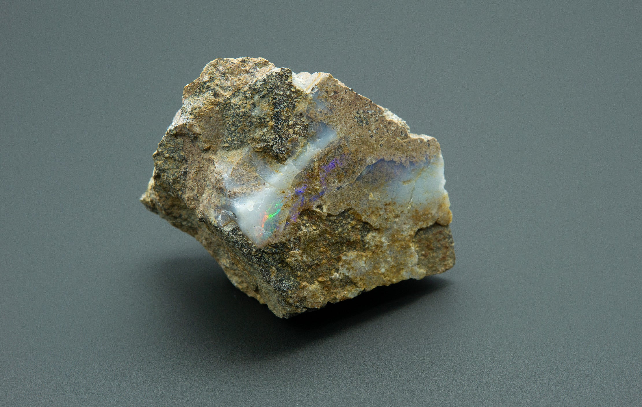 Precious opal – Dubnik, Slovakia - SOP015