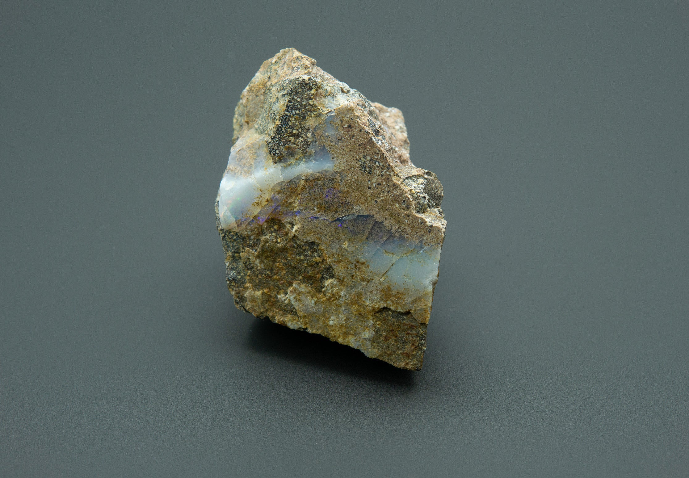 Precious opal – Dubnik, Slovakia - SOP015