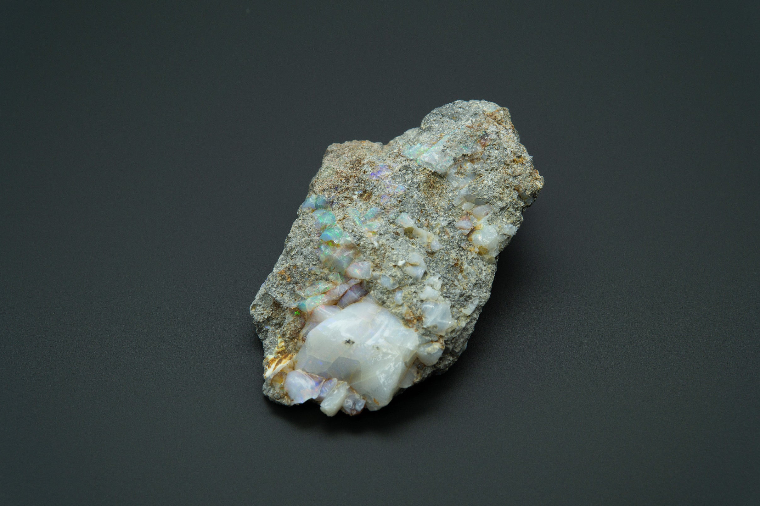 Precious opal – Dubnik, Slovakia - SOP018