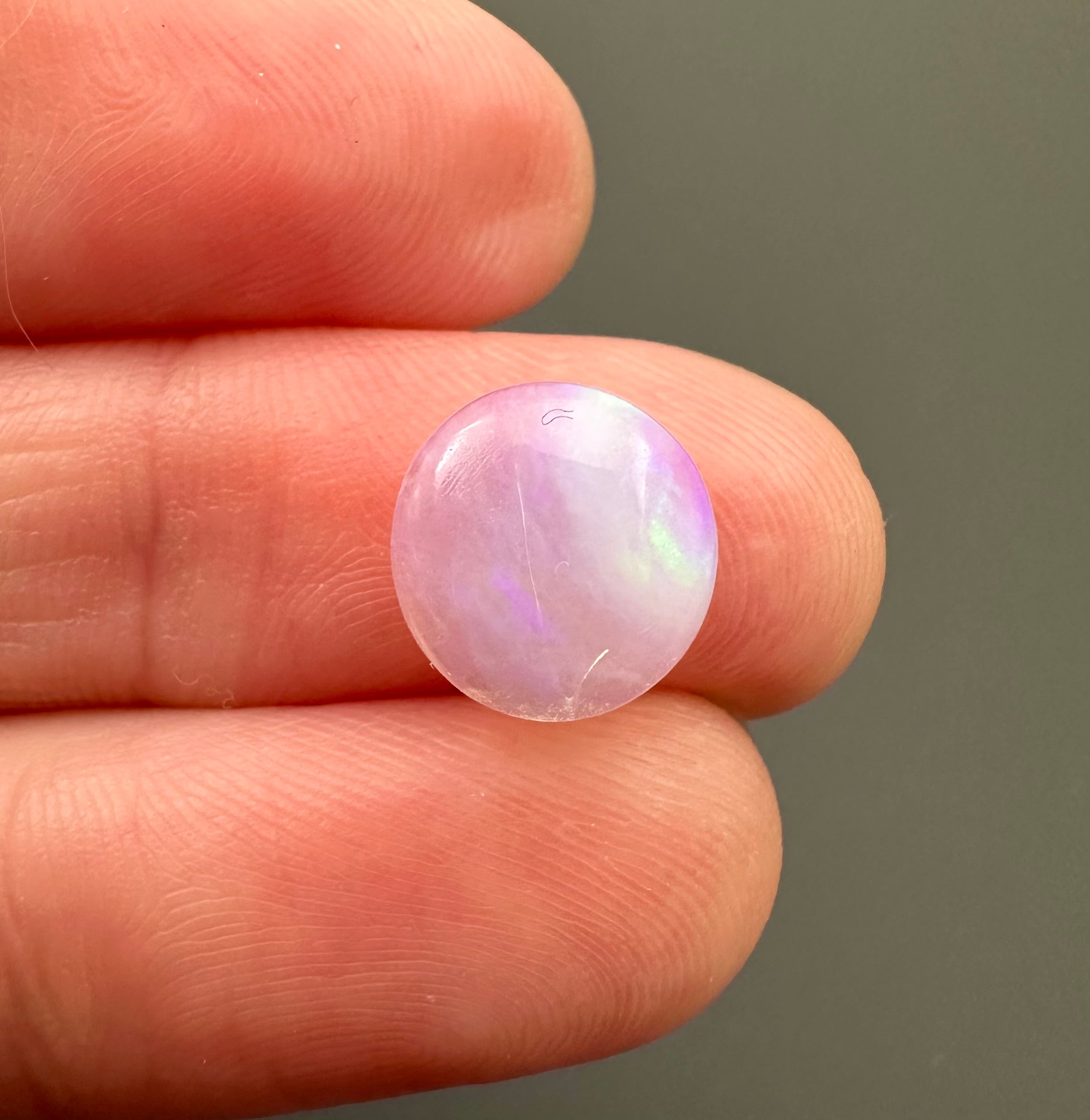 Precious opal – Cabochon – Dubniky, Slovakia - DOPK02