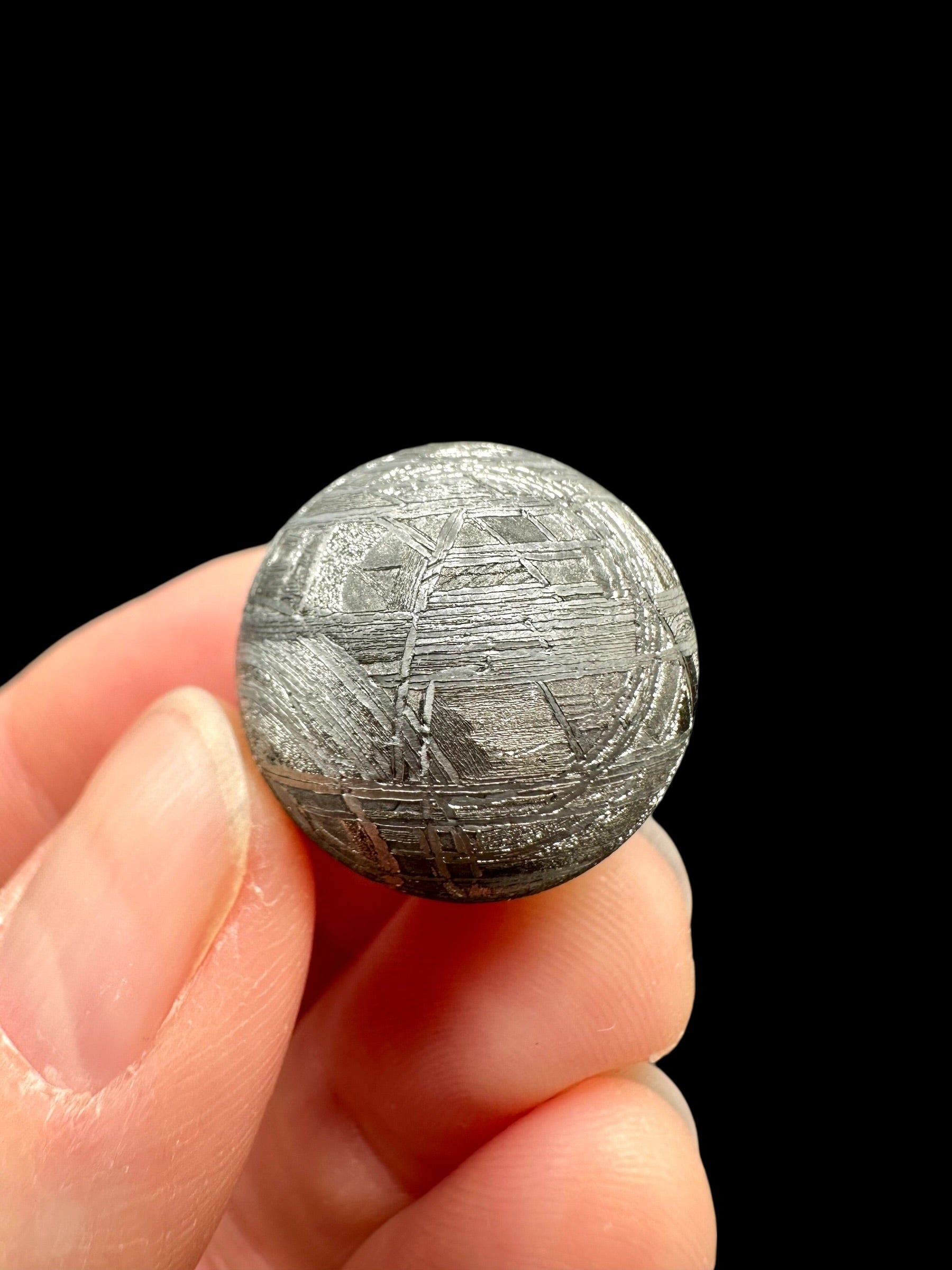 Meteorite Muonionalusta sphere 1,9 cm – Norrbotten, Sweden - MEMO25