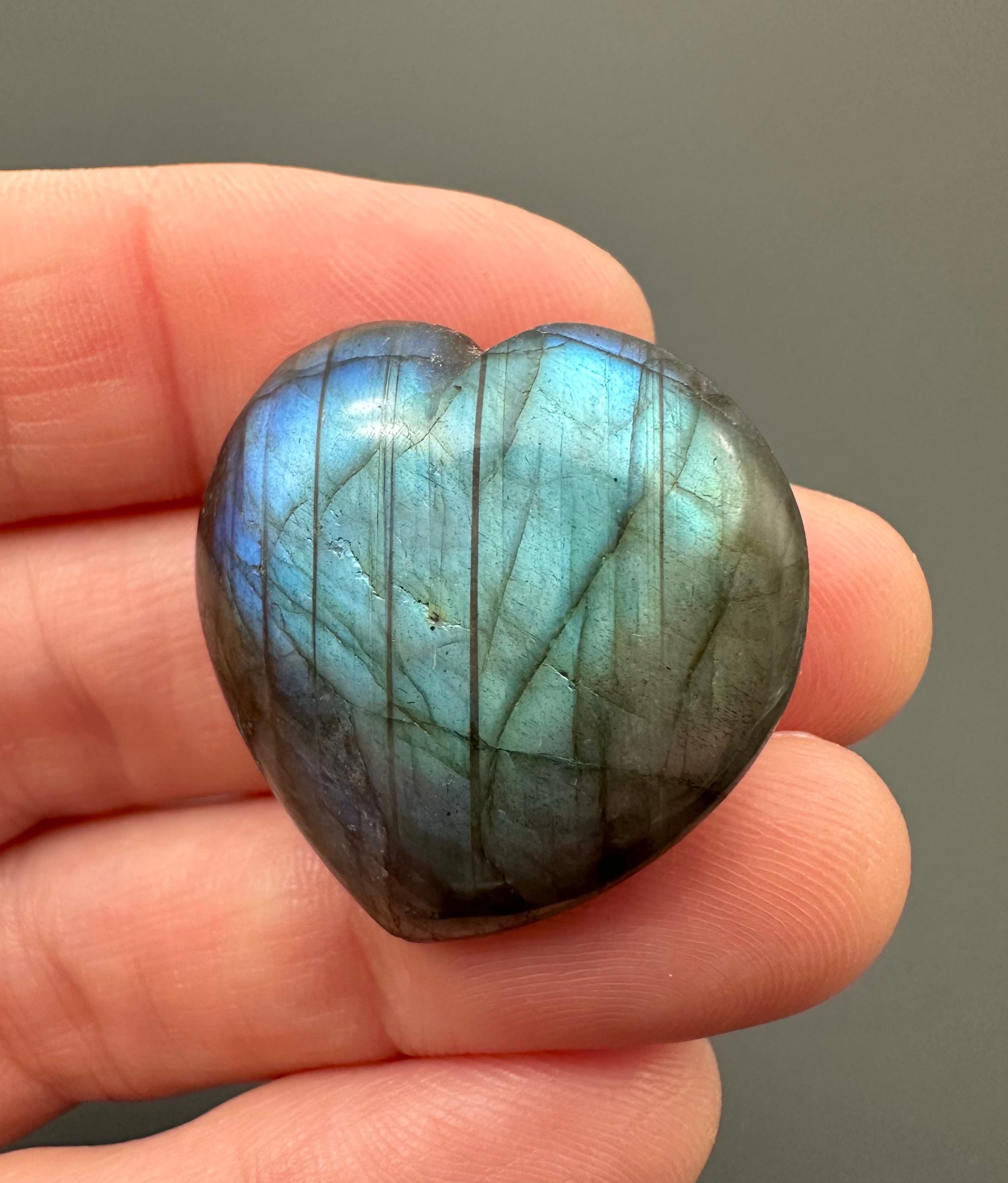 Labradorite heart 2,7 cm – Madagascar - L012
