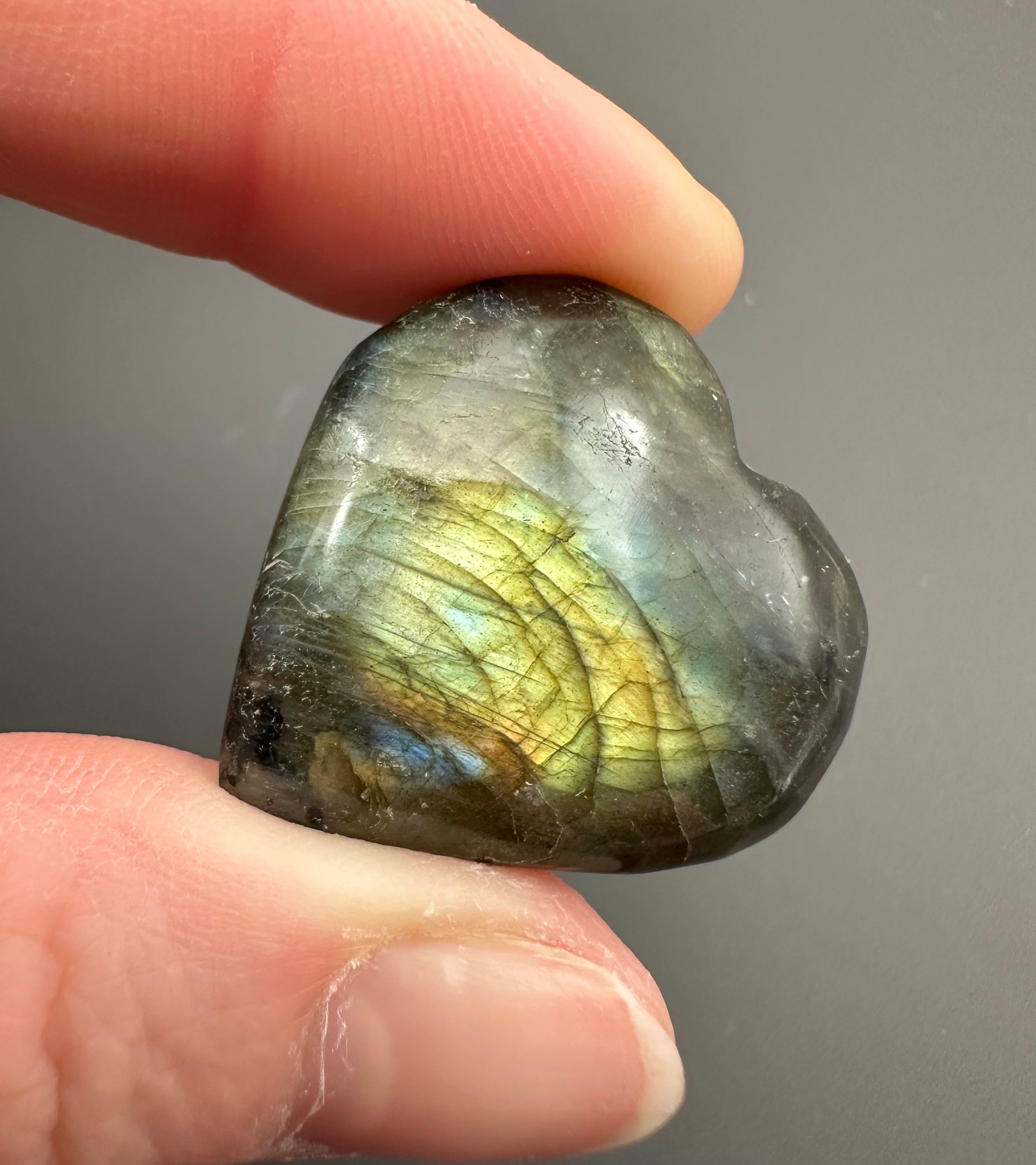 Labradorite heart 2,8 cm – Madagascar - L013