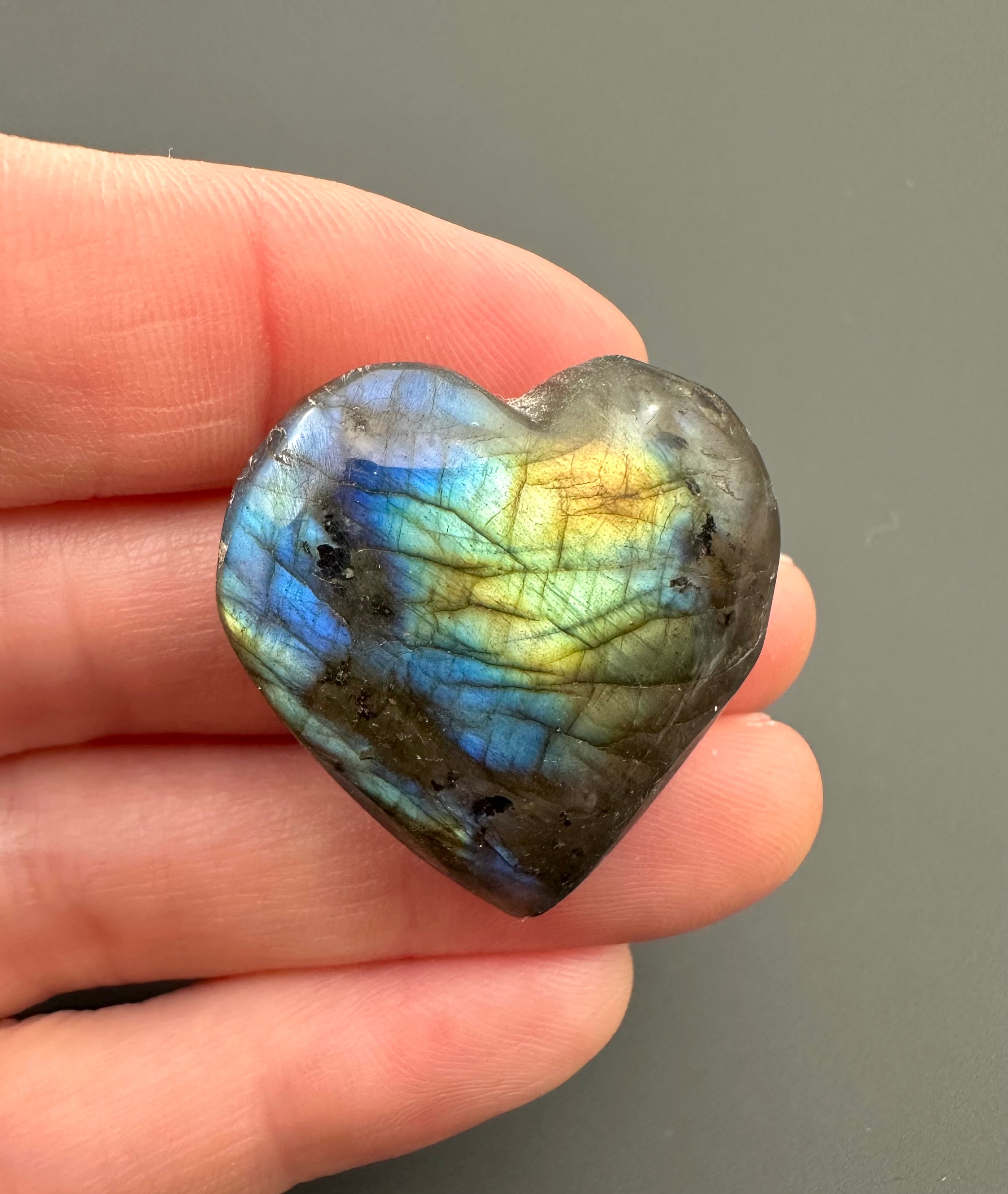 Labradorite heart 2,8 cm – Madagascar