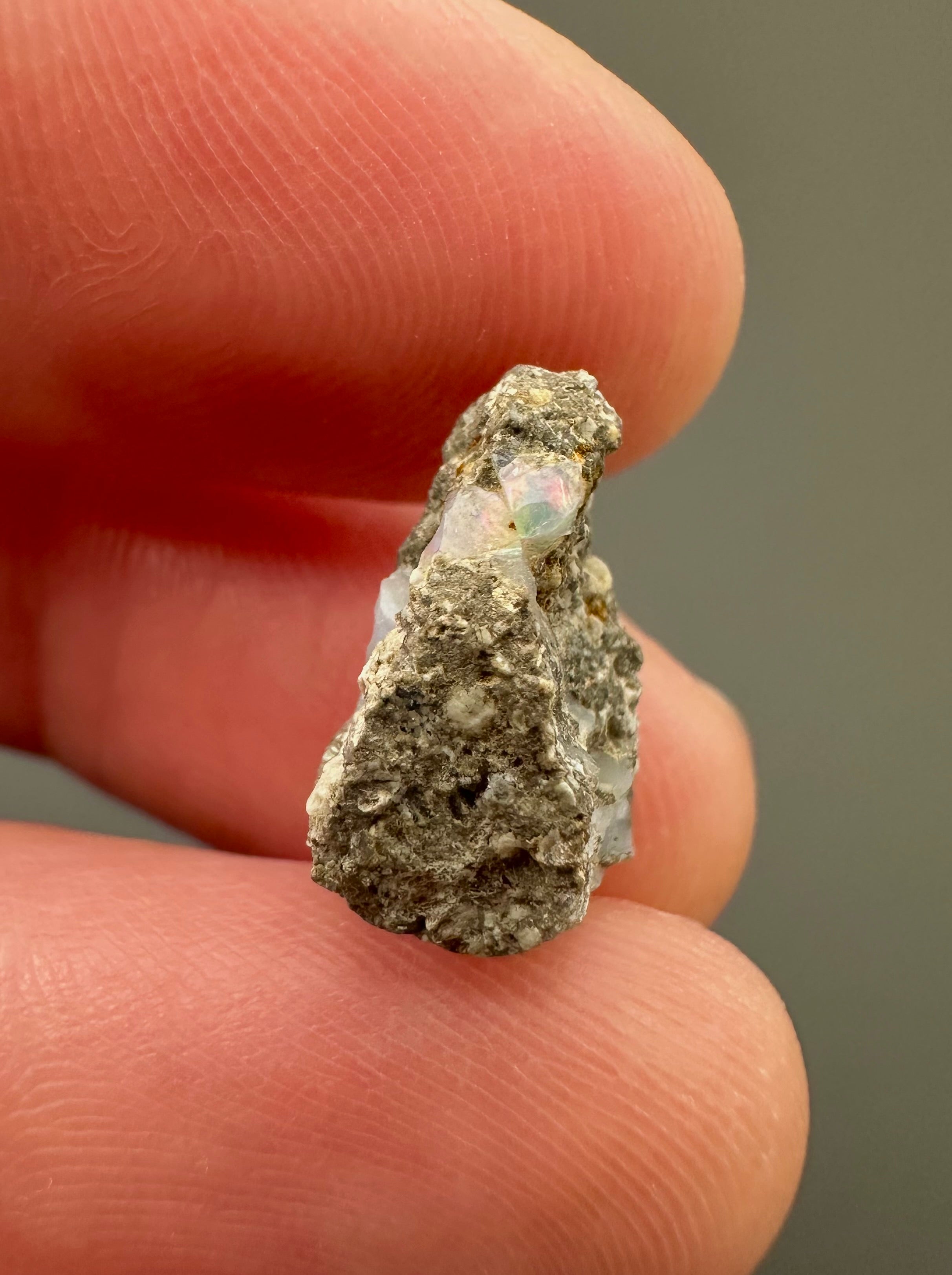 Precious opal – Dubnik, Slovakia - SOP027