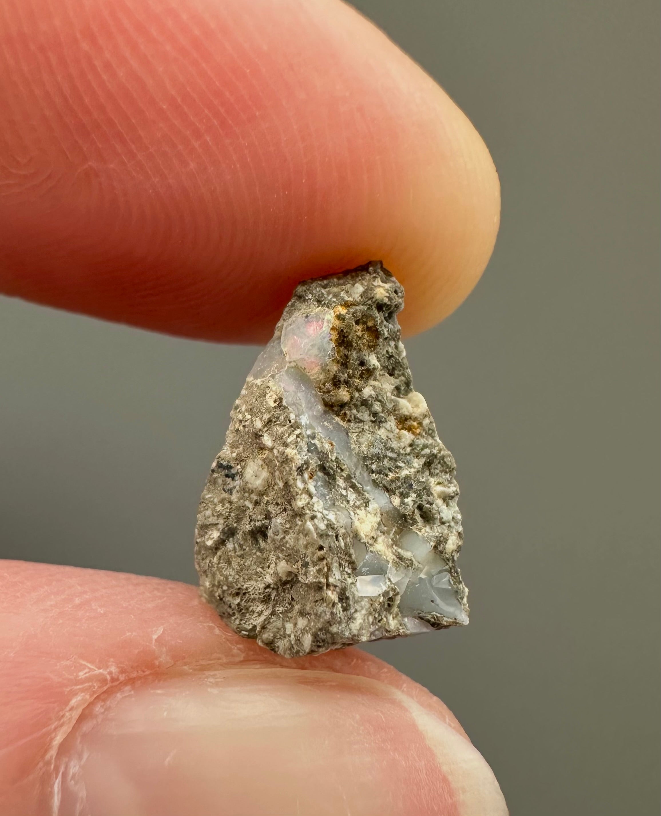 Precious opal – Dubnik, Slovakia - SOP027