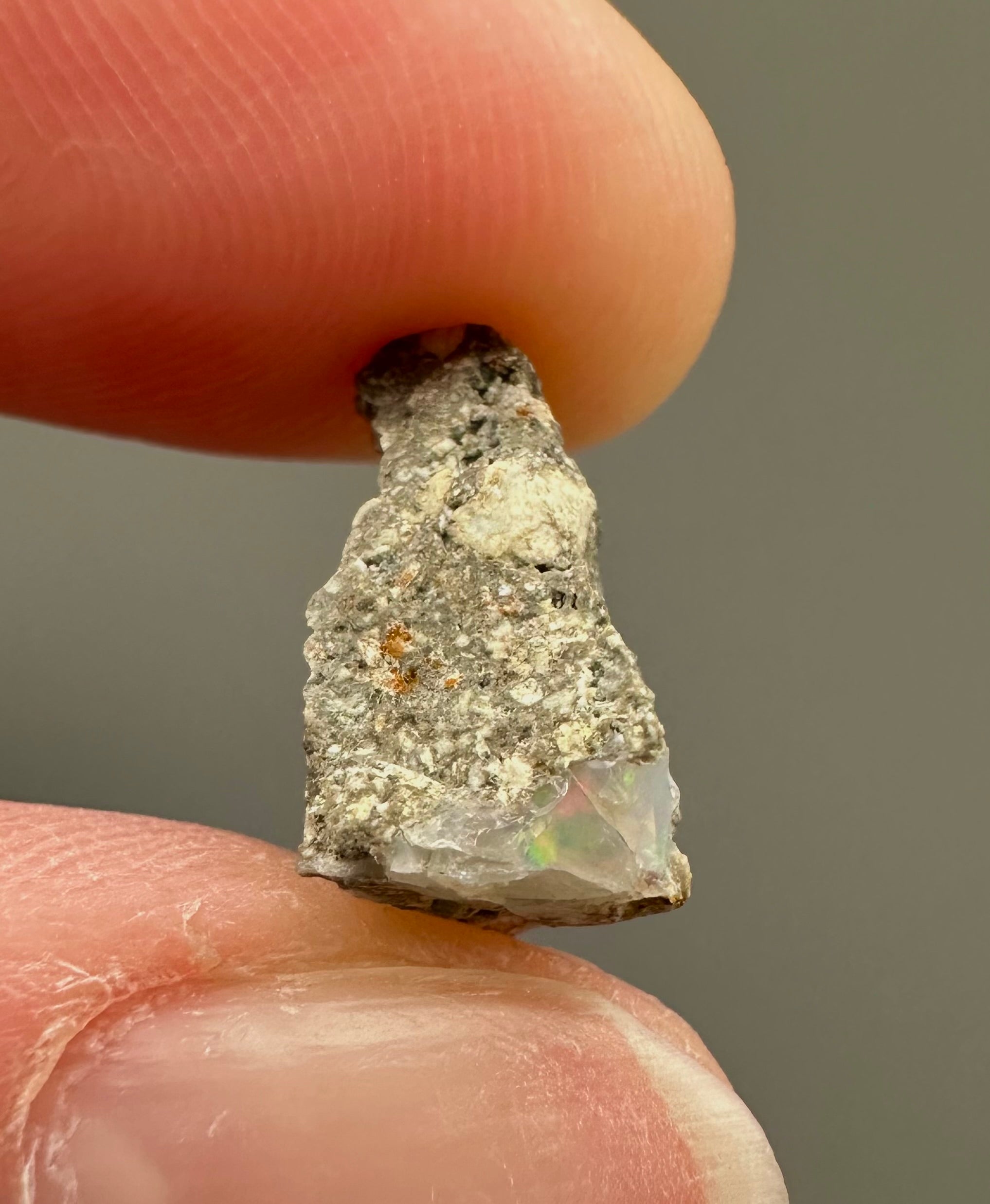 Precious opal – Dubnik, Slovakia - SOP027