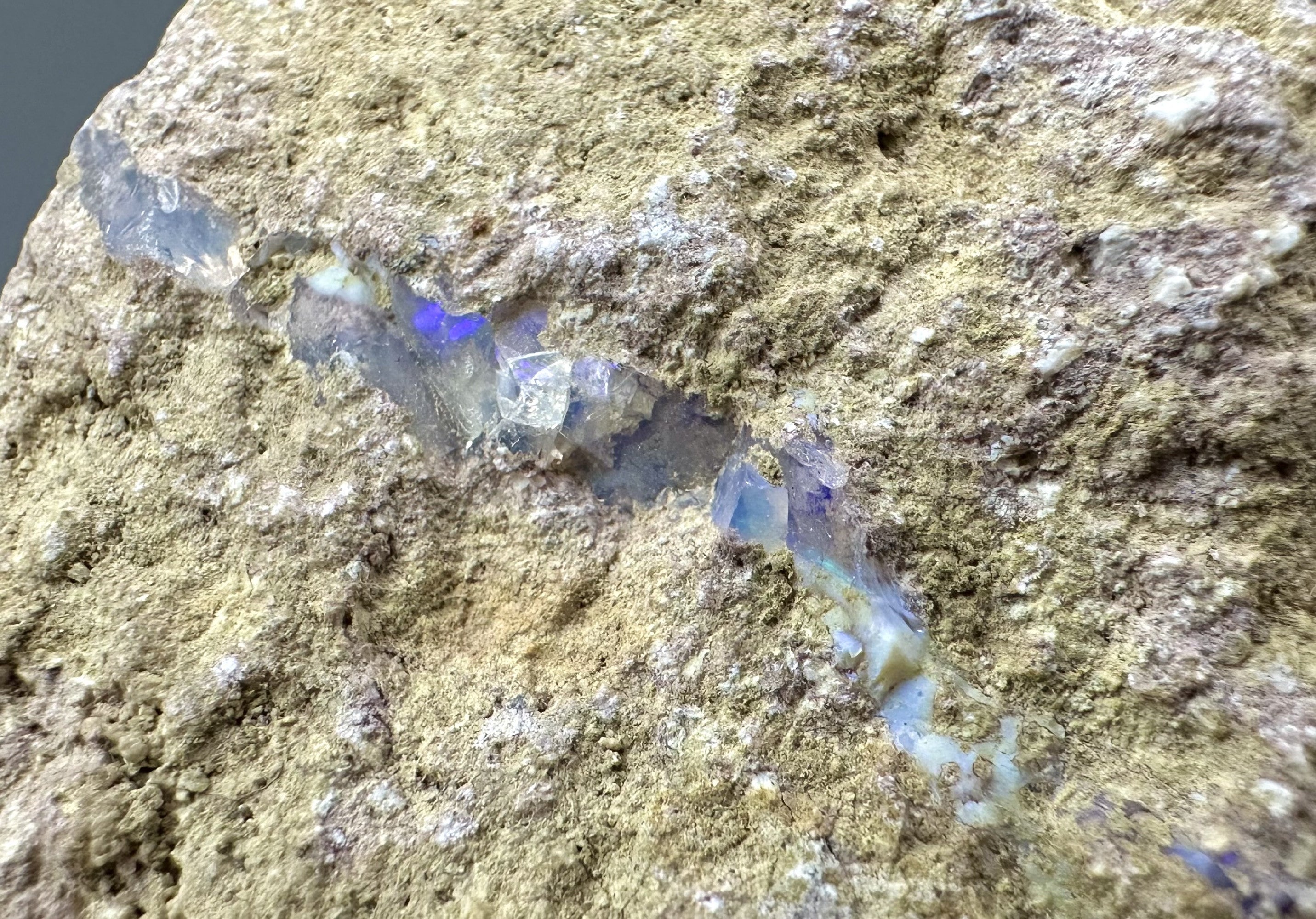 Precious opal – Dubnik, Slovakia - SOP029