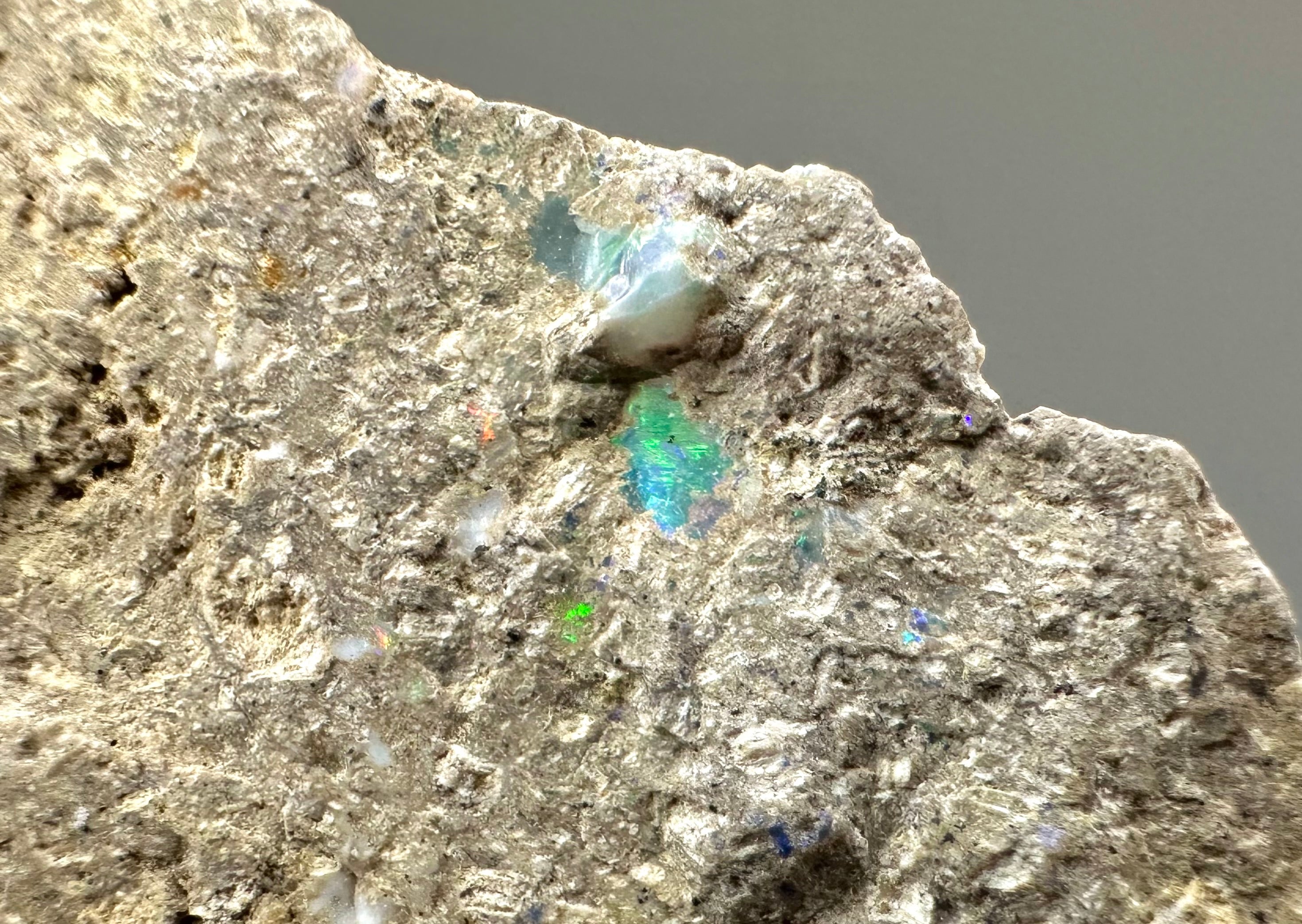 Precious opal – Dubnik, Slovakia - SOP030