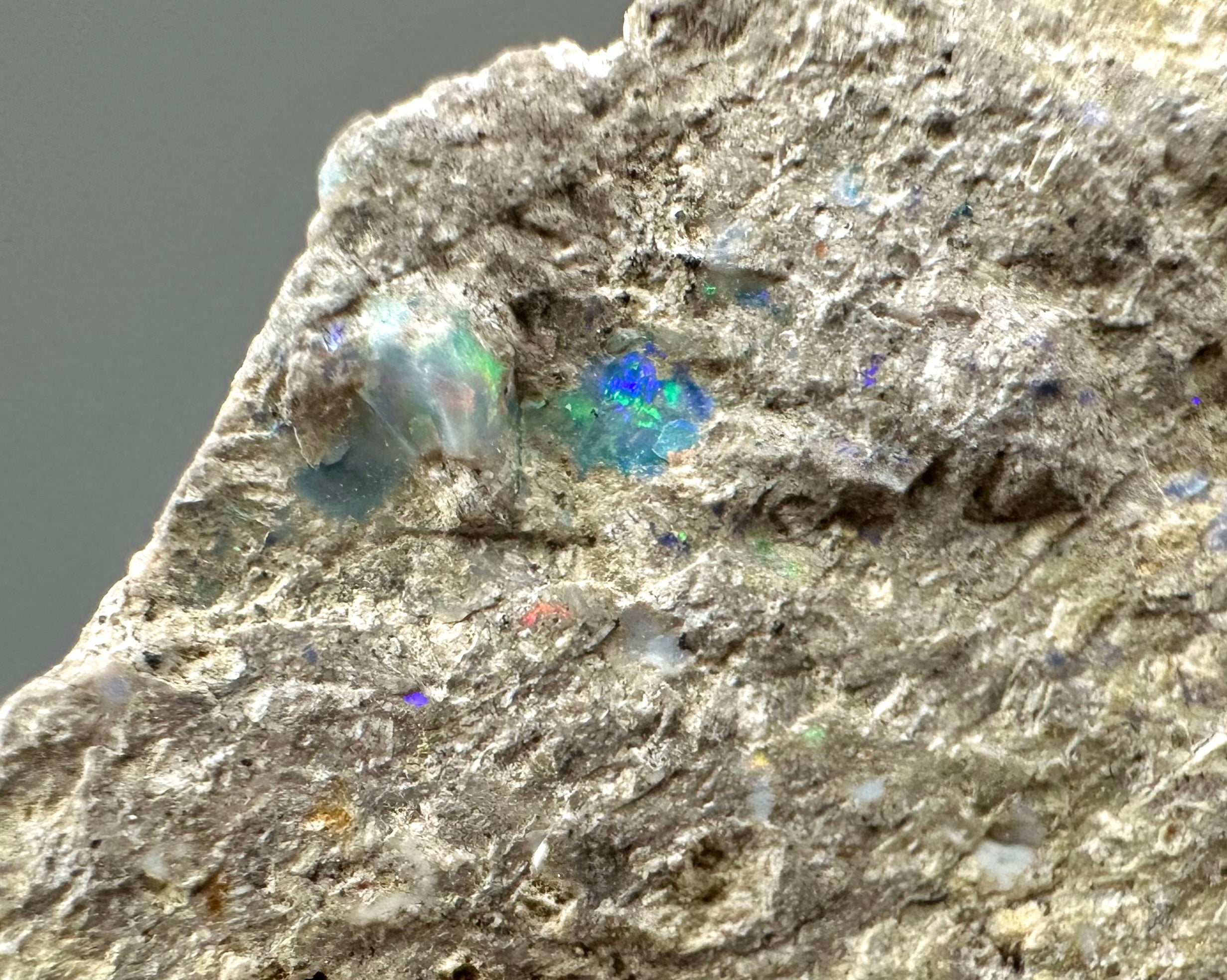 Precious opal – Dubnik, Slovakia - SOP030