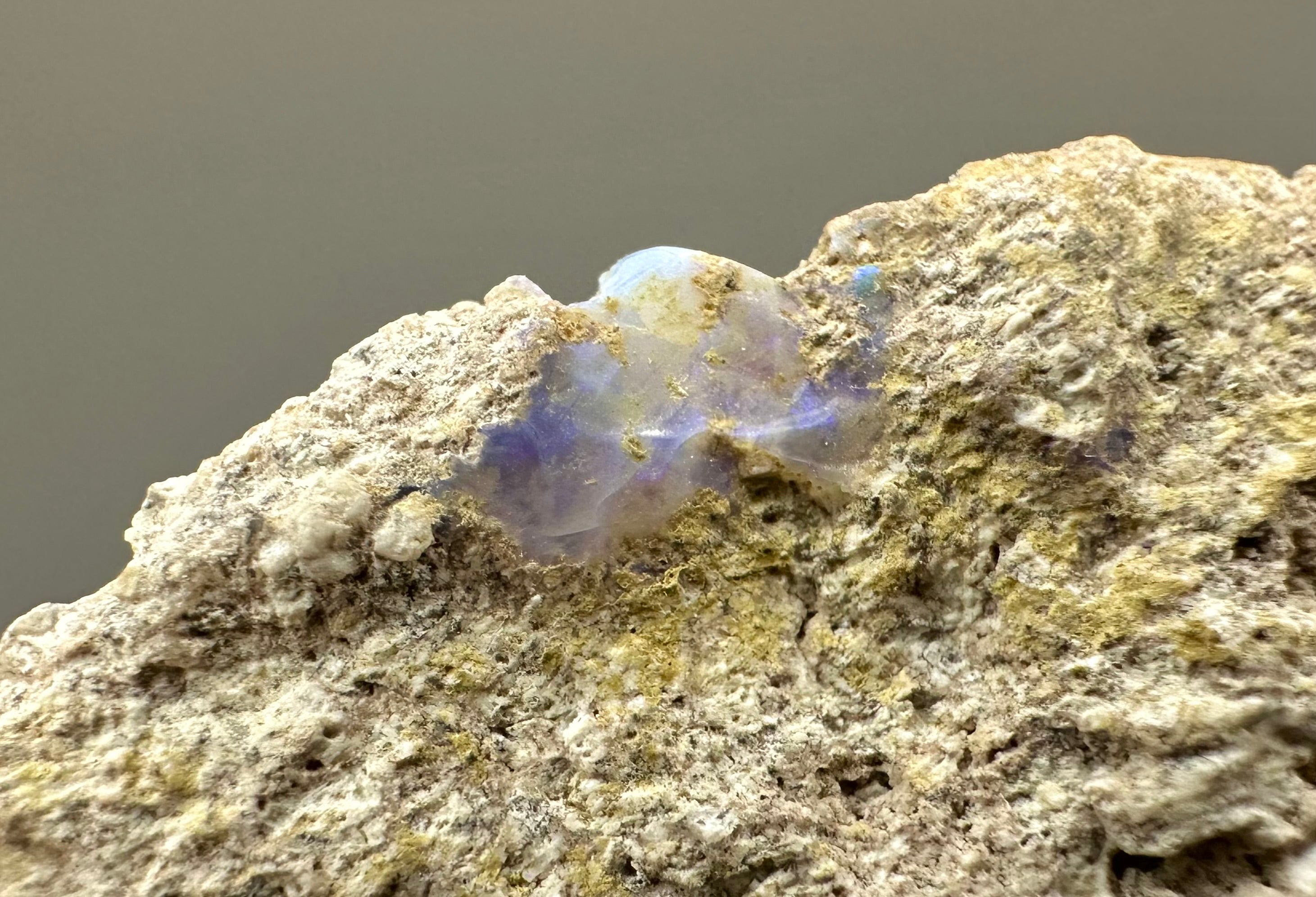 Precious opal – Dubnik, Slovakia - SOP031
