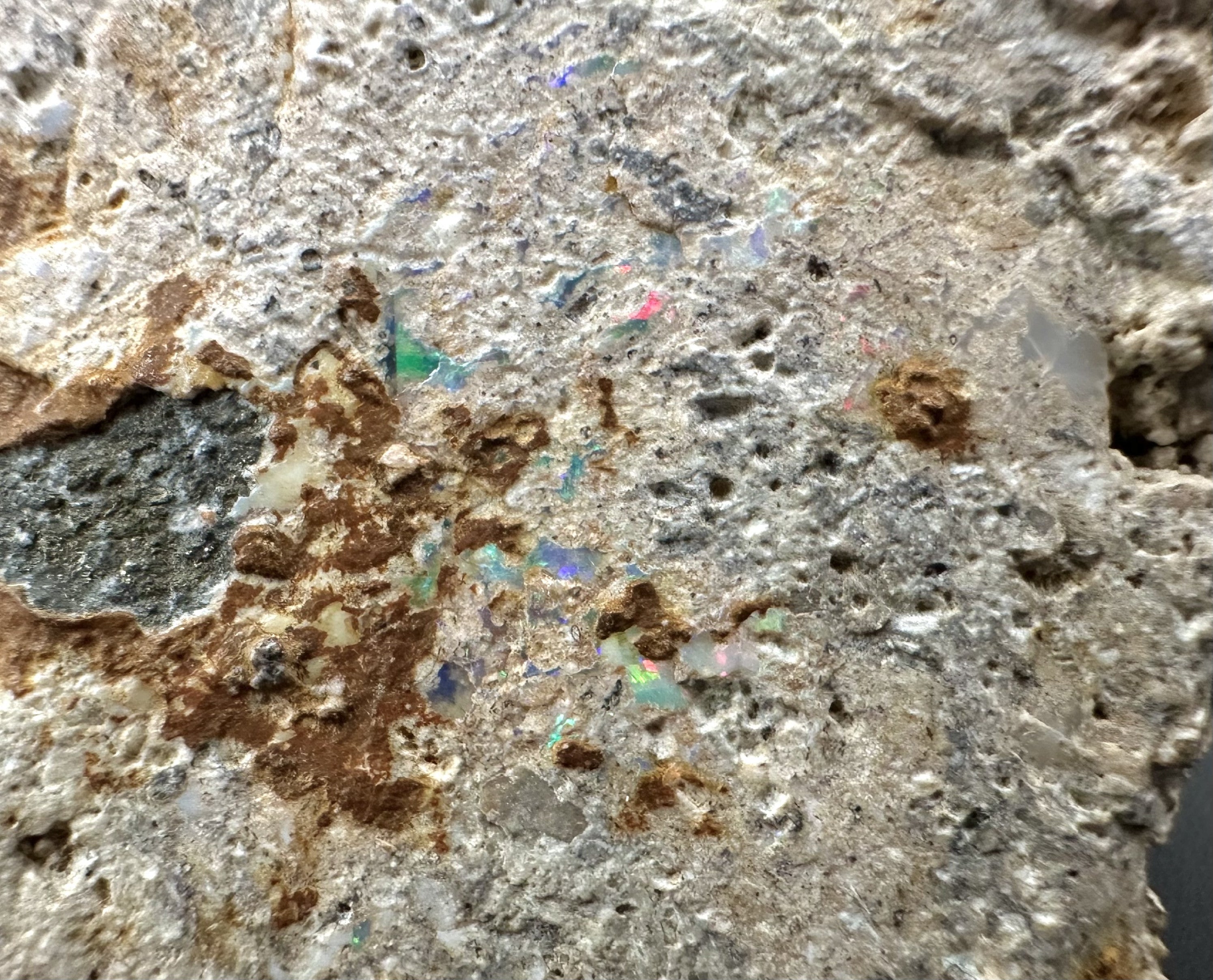 Precious opal – Dubnik, Slovakia - SOP032