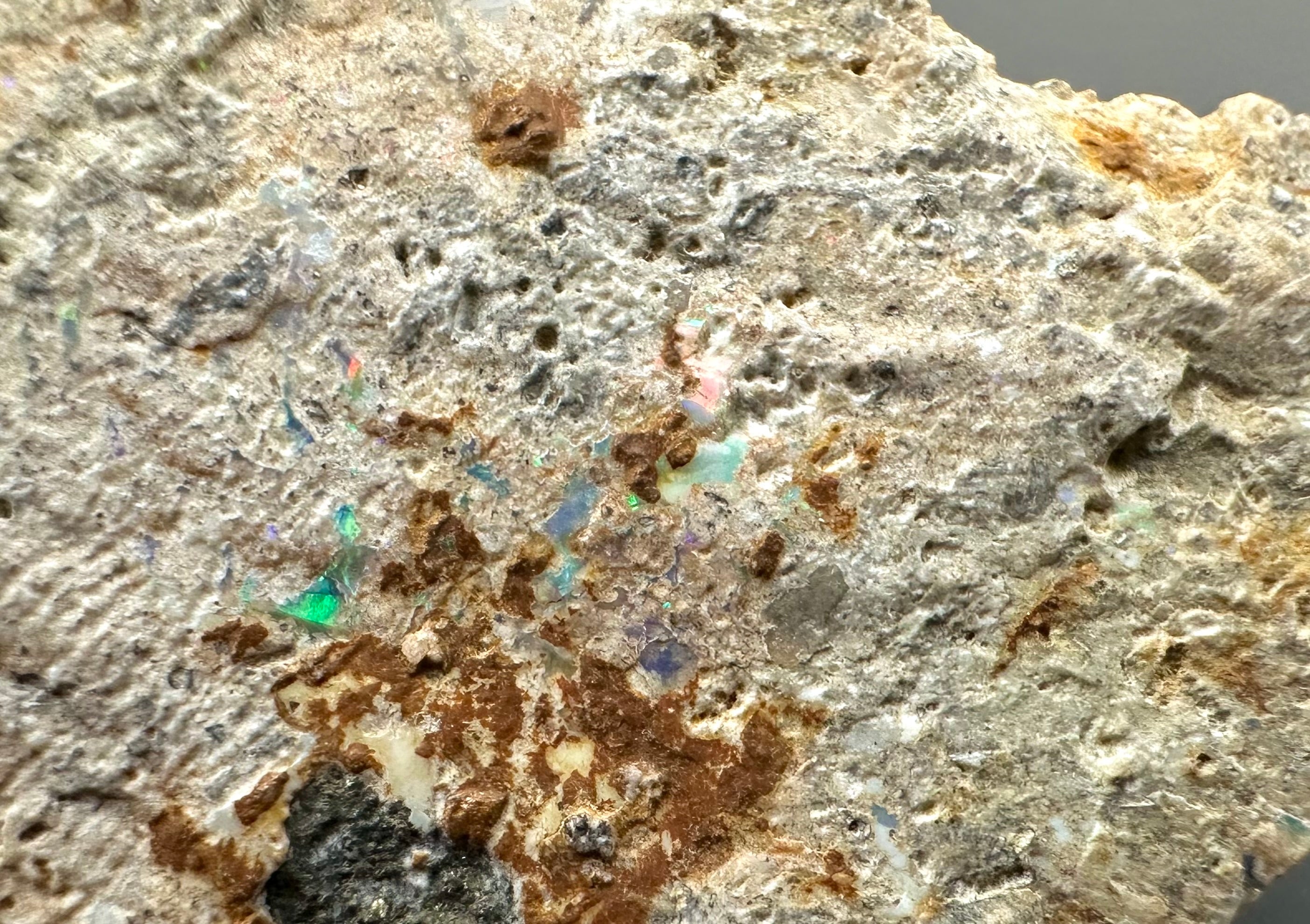 Precious opal – Dubnik, Slovakia - SOP032