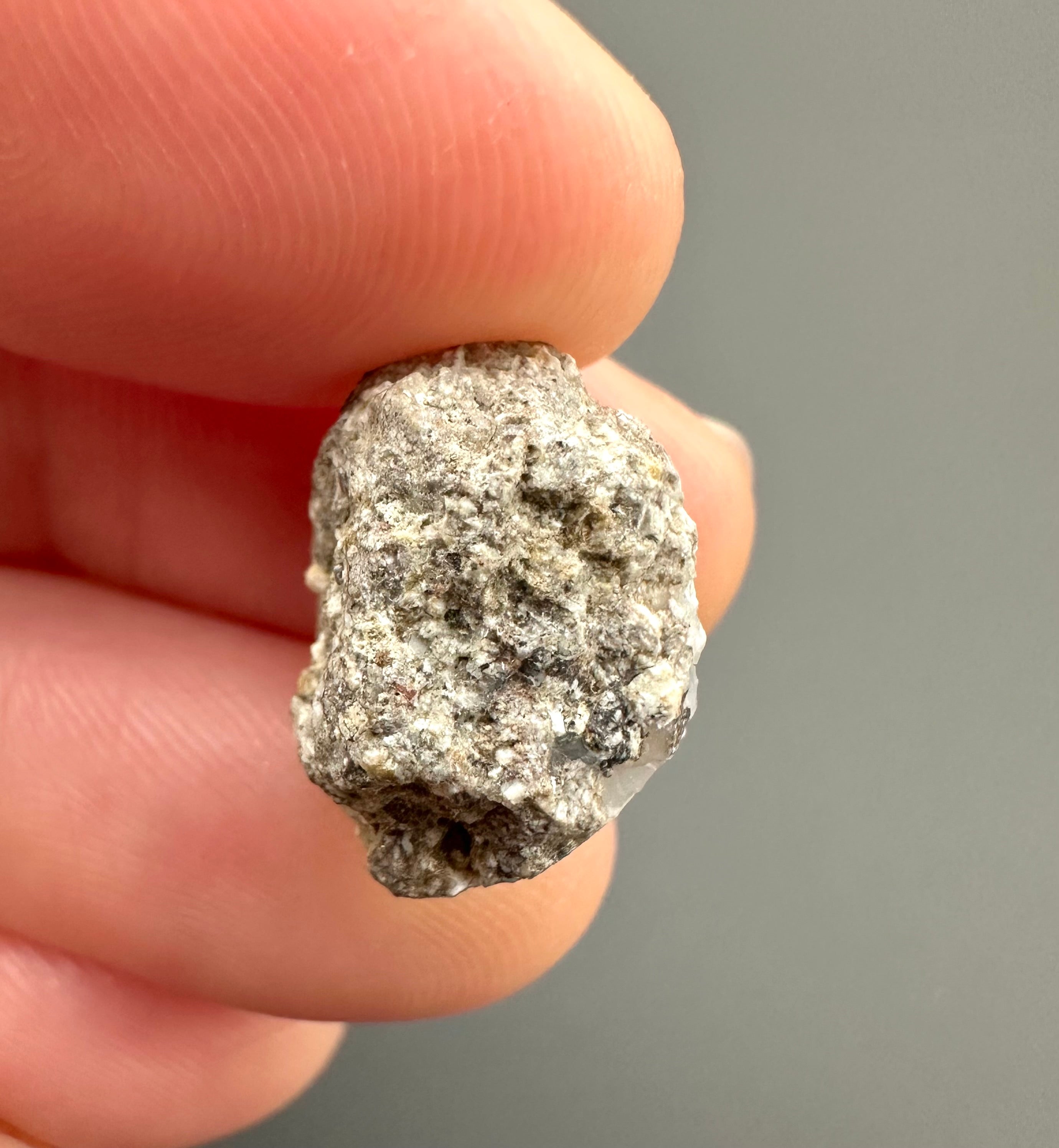 Precious opal – Dubnik, Slovakia - SOP034