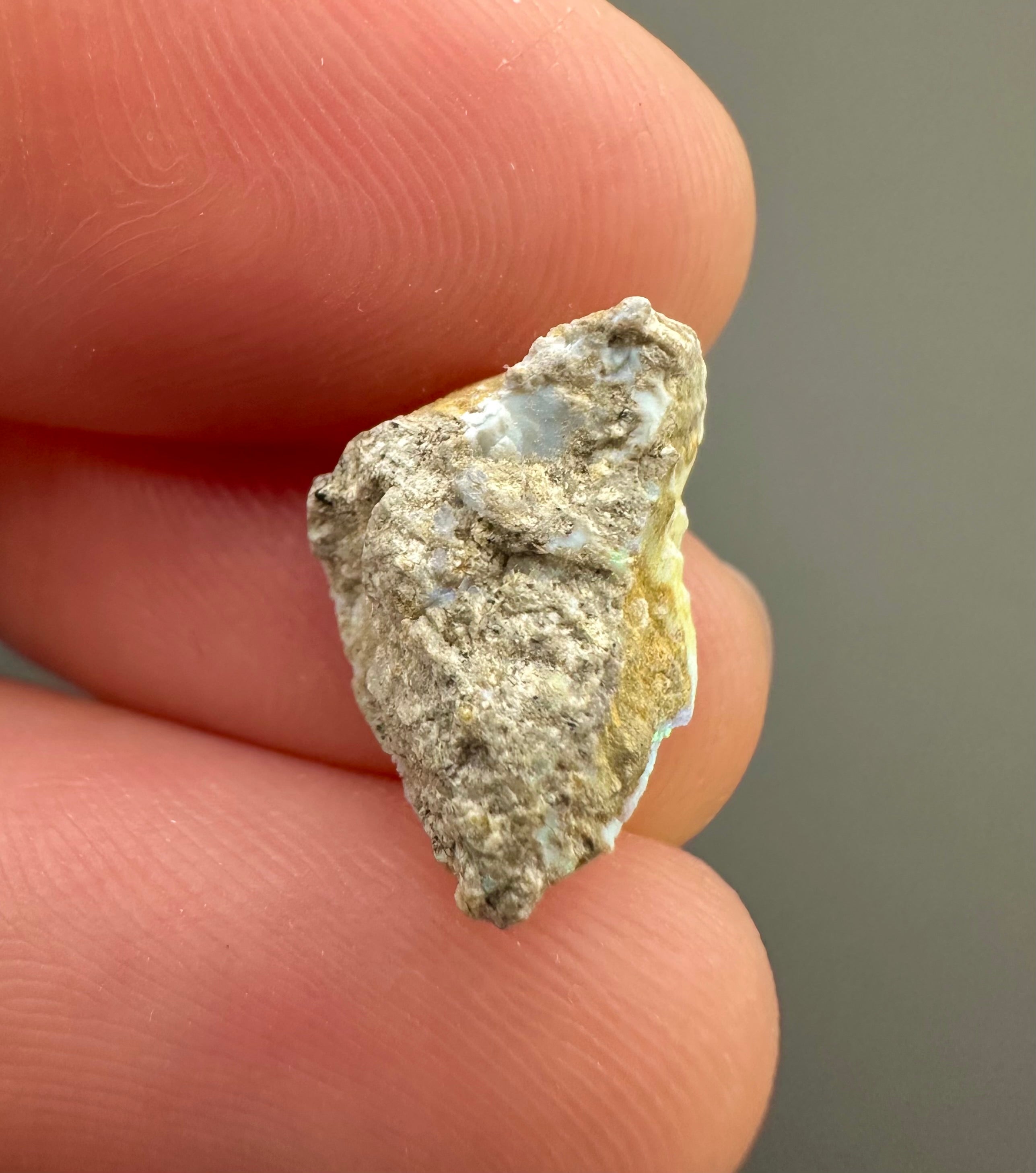 Precious opal – Dubnik, Slovakia - SOP035