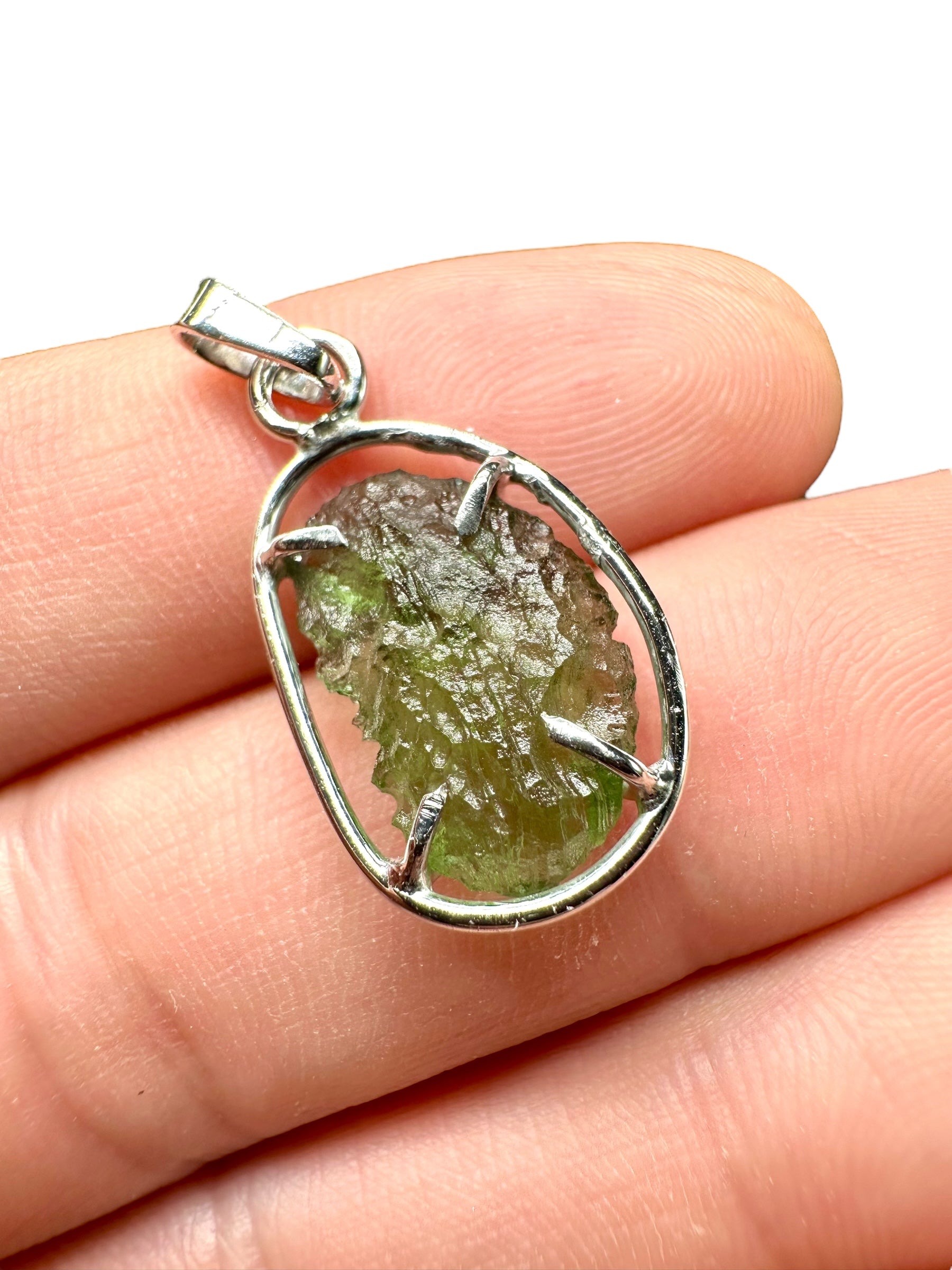Silver moldavite pendant 1,7g