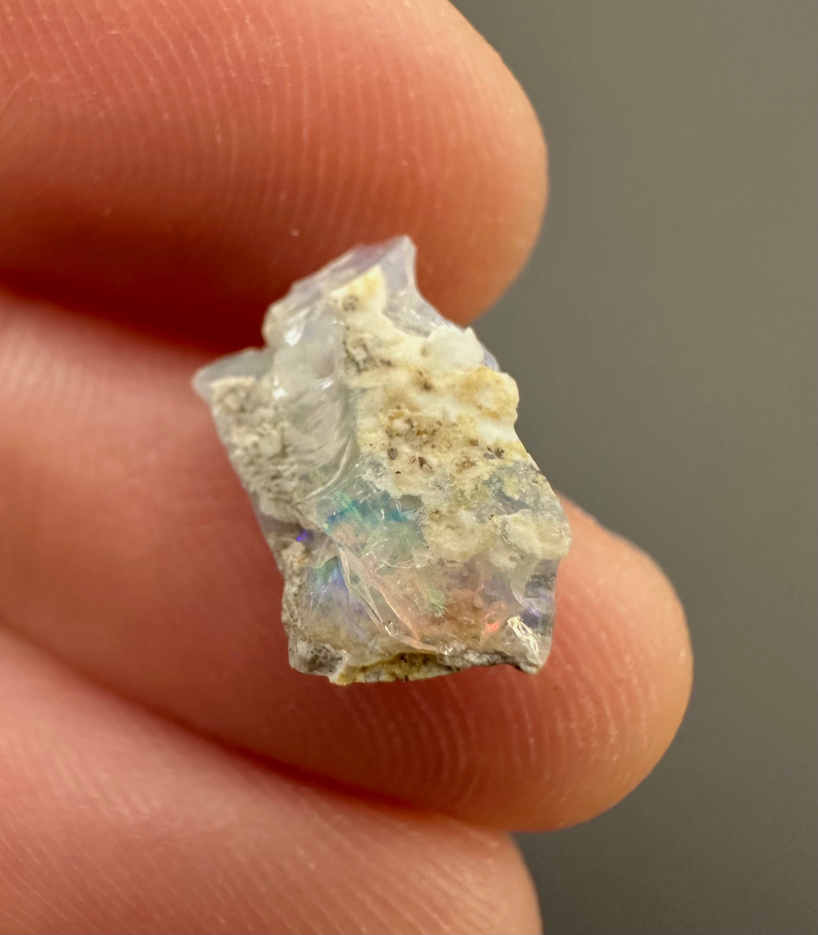 Precious opal – Dubnik, Slovakia - SOP038