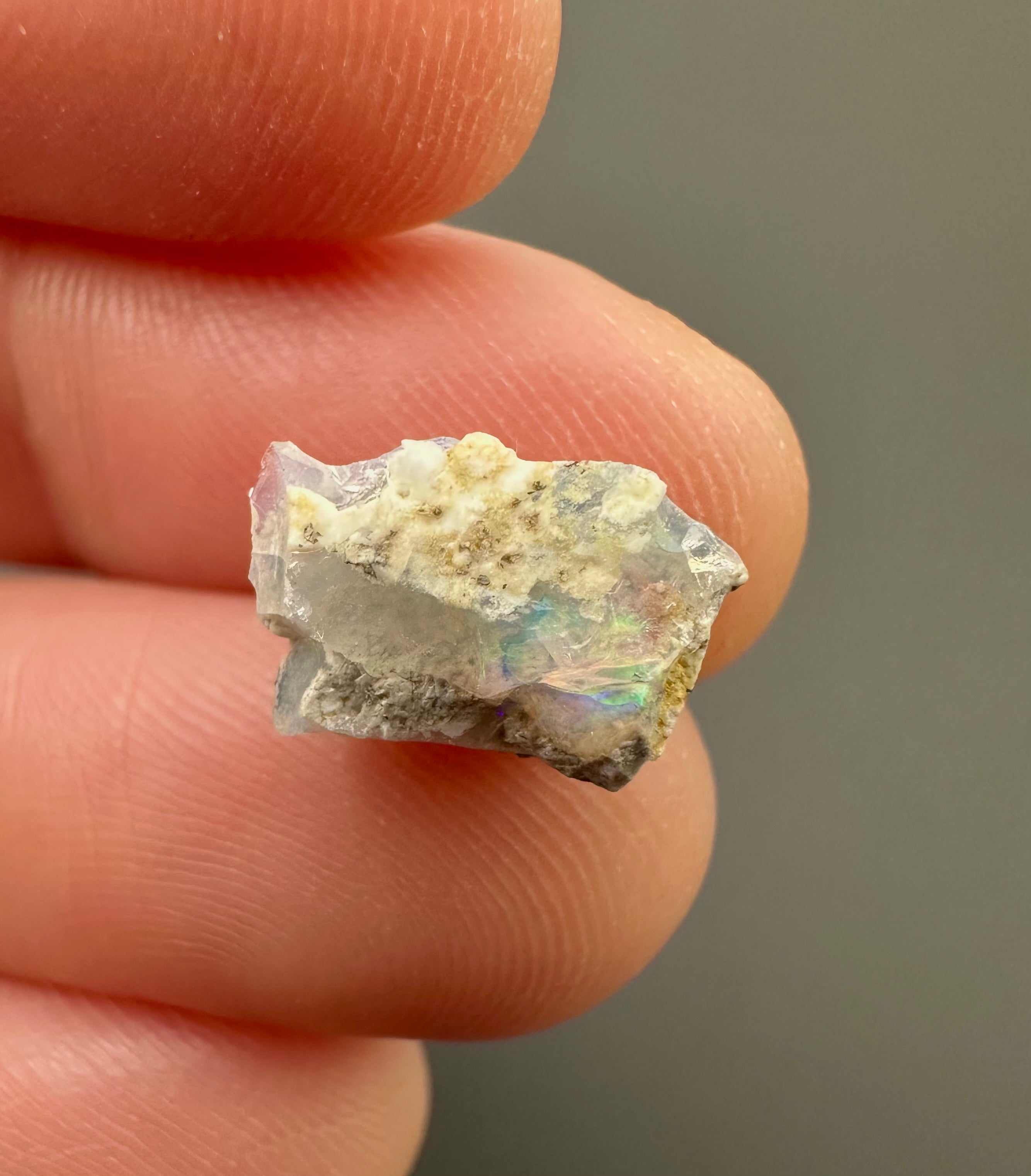 Precious opal – Dubnik, Slovakia - SOP038
