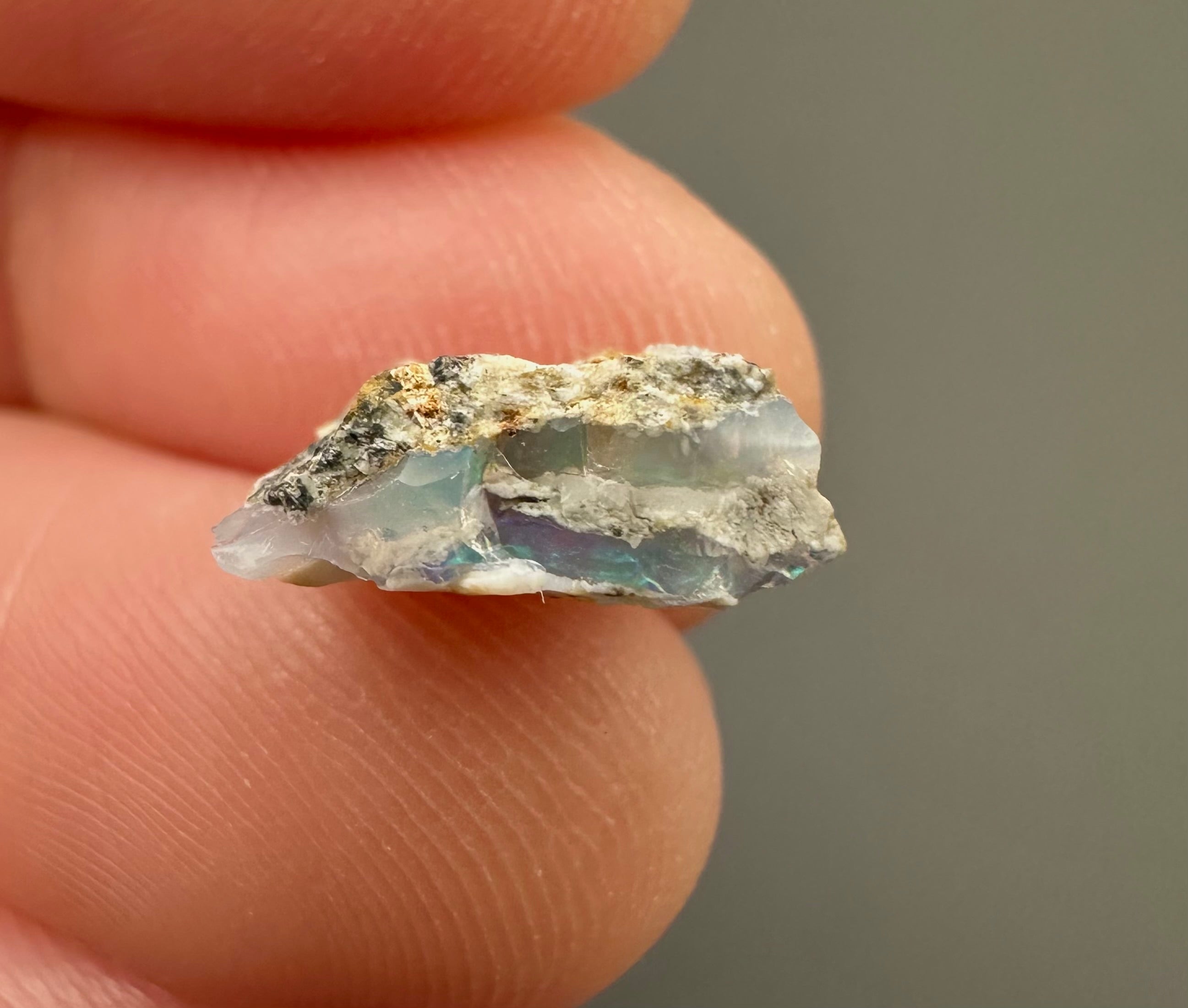 Precious opal – Dubnik, Slovakia - SOP038