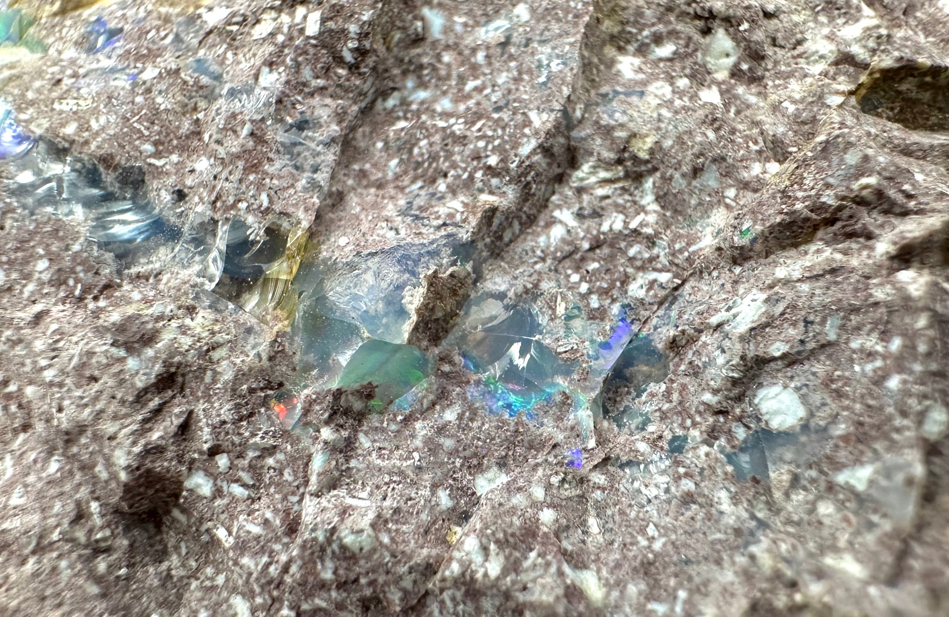 Precious opal – Dubnik, Slovakia - SOP040
