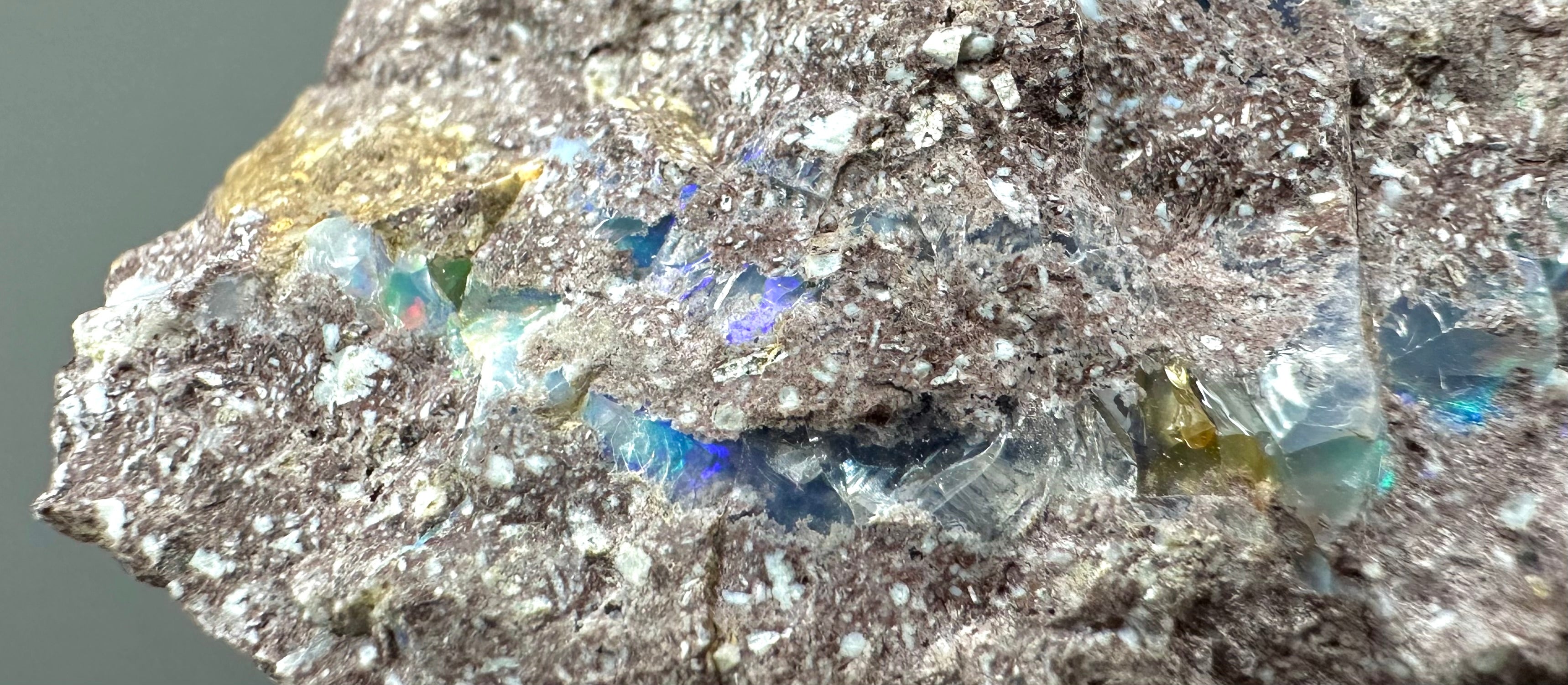 Precious opal – Dubnik, Slovakia - SOP040